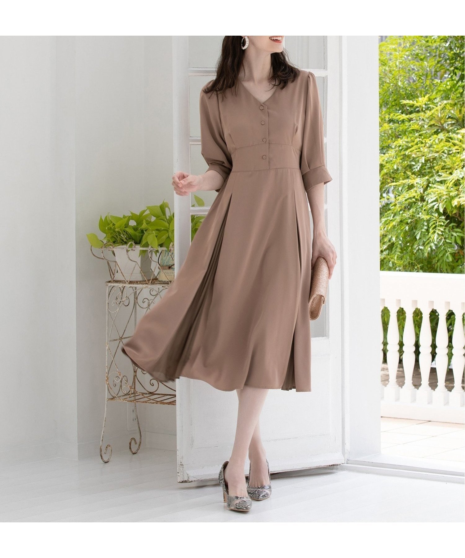 【ドレス/DRESS+】のワンピース 袖付き 披露宴 結婚式 オフィス パーティードレス インテリア・キッズ・メンズ・レディースファッション・服の通販 founy(ファニー) 　ファッション　Fashion　レディースファッション　Fashion for Women　ワンピース　Dresses　フォーマル・パーティードレス・結婚式用ドレス　Elegant & Casual Dresses　ギャザー　Gathered, Ruffled　コルセット　Corset, Bustier　ストール　Stole, Wrap　デコルテ　Décolleté, Neckline　ドレス　Dress, One-Piece　フレア　Flare, Flared　フロント　Front, Front Design　プリーツ　Pleats, Pleated　ボレロ　Bolero, Short Cardigan　エレガント 上品　Elegant　結婚式　Wedding　披露宴　Wedding Reception　クリアブラウン|ID: prp329100004625108 ipo3291000000033223916