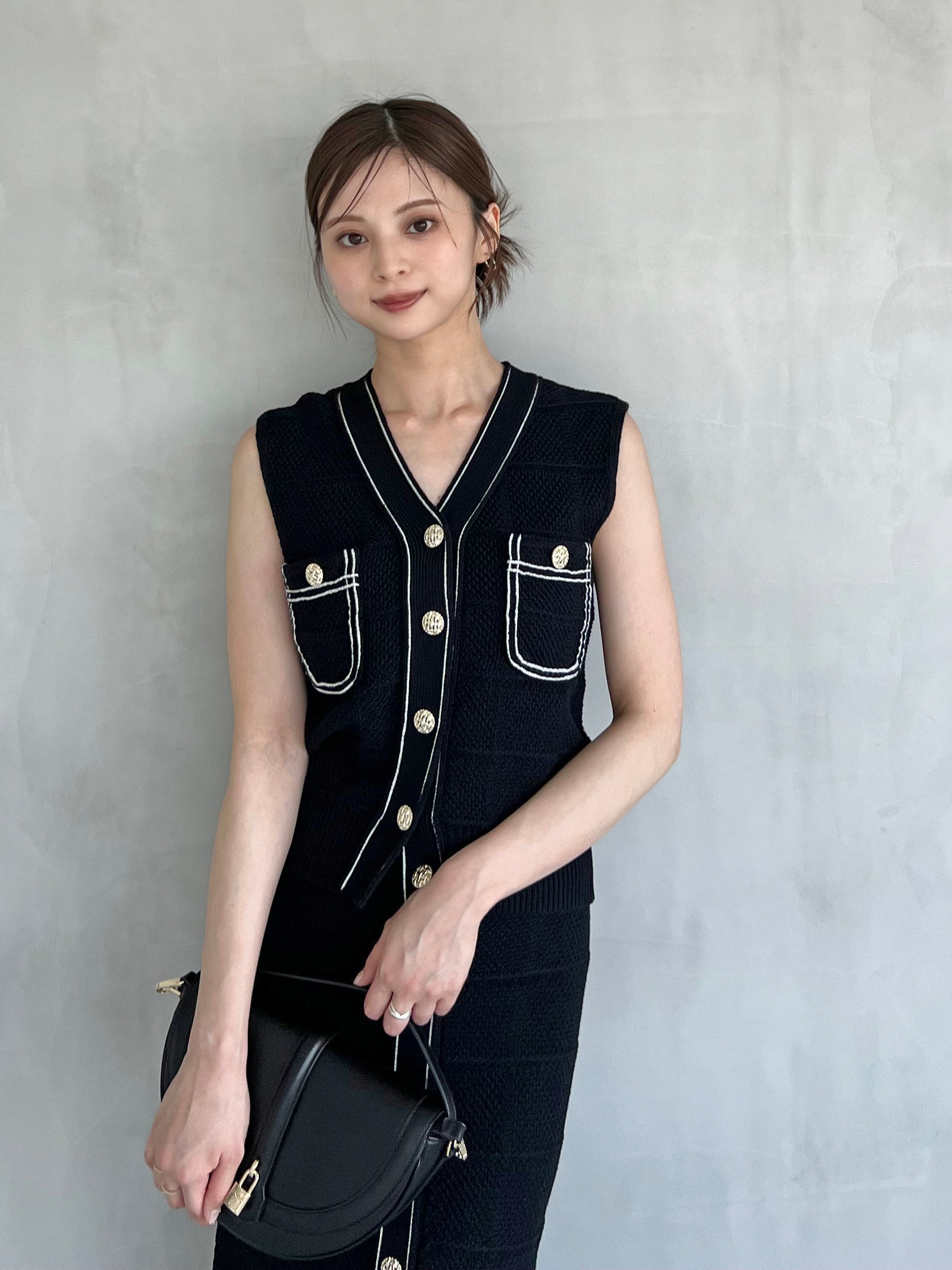 【スナイデル/SNIDEL】のSustainableストラクチャーニットジレ インテリア・キッズ・メンズ・レディースファッション・服の通販 founy(ファニー) 　ファッション　Fashion　レディースファッション　Fashion for Women　アウター　Coat / Outerwear Collection　トップス・カットソー　Cut & Sew Tops　ニット　Knit Tops & Sweaters　ベスト&ジレ / 重ね着スタイル　Vests & Gilets　イエロー　Yellow　ストレート　Straight, Straight Cut　セットアップ　Set-Up, Coordinated Outfit　トレンド　Trend, Trending Now　バスケット　Basket, Basket Bag　フレア　Flare, Flared　ポケット　Pocket, Pocket Detail　リュクス　Luxury, Elegant, High-End, Chic　おすすめ　Recommended / Our Picks　NVY[089]|ID: prp329100004625244 ipo3291000000033227586