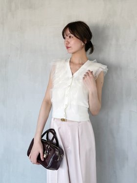 【スナイデル/SNIDEL】 Sustainableチュールフリルニットプルオーバー人気、トレンドファッション・服の通販 founy(ファニー) ファッション Fashion レディースファッション Fashion for Women トップス・カットソー Cut & Sew Tops ニット Knit Tops & Sweaters カジュアルプルオーバー・ニットトップス Pullovers & Knit Tops / Casual Pullovers おすすめ Recommended / Our Picks ウェーブ Wavy Pattern ストレート Straight, Straight Cut デコルテ Décolleté, Neckline バランス Balance, Style Balance フリル Frill, Ruffle フロント Front, Front Design ボーダー Border, Stripe リュクス Luxury, Elegant, High-End, Chic 人気 Popular, Best Seller 今季 This Season, Current Season 定番 Standard, Basic Item |ID:prp329100004625257