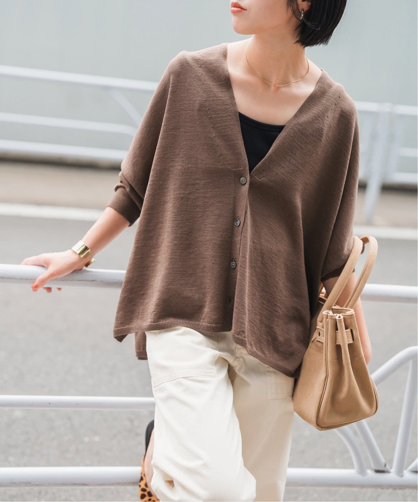 【スピック&スパン/Spick & Span】のコットンオーバーサイズカーディガン インテリア・キッズ・メンズ・レディースファッション・服の通販 founy(ファニー) 　ファッション　Fashion　レディースファッション　Fashion for Women　トップス・カットソー　Cut & Sew Tops　カーディガン・羽織り　Layered Style Cardigans　タンク　Tank Top, Sleeveless Top　ロング　Long, Long-Length　夏　Summer　ブラウン|ID: prp329100004625573 ipo3291000000033720189