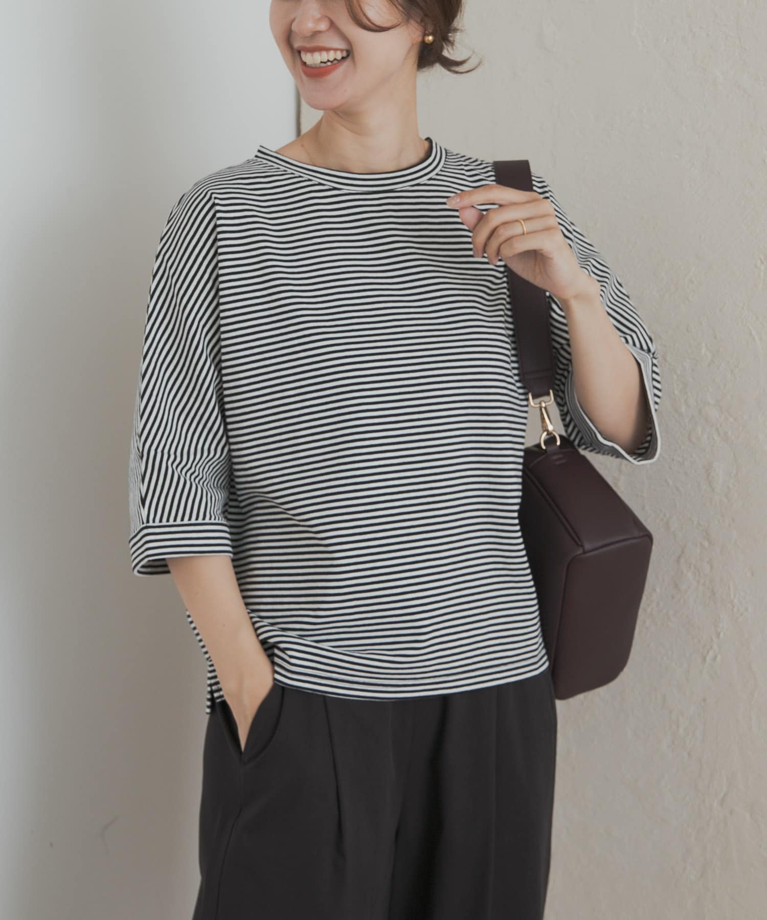【アーバンリサーチ ドアーズ/URBAN RESEARCH DOORS】の『UR TECH』ドルマンロールスリーブTシャツ インテリア・キッズ・メンズ・レディースファッション・服の通販 founy(ファニー) 　ファッション　Fashion　レディースファッション　Fashion for Women　トップス・カットソー　Cut & Sew Tops　シャツ・ブラウス・オフィスカジュアル　Elegant Blouses & Button-Ups　ロングTシャツ・Tシャツ　Longline T-Shirts & Tees　抗菌　Antibacterial, Bacteria-Resistant　シンプル　Simple, Minimal　スリーブ　Sleeve, Long Sleeve / Short Sleeve　定番　Standard, Basic Item　人気　Popular, Best Seller　プレーン　Plain, Simple　リラックス　Relax, Relaxed Fit　ワイド　Wide, Wide Fit　S/S・春夏　SS, Spring/Summer, Warm Season　夏　Summer　2025年　2025　2025春夏・S/S　Spring/Summer 2025 SS25　OFF×BLK|ID: prp329100004625904 ipo3291000000033386639