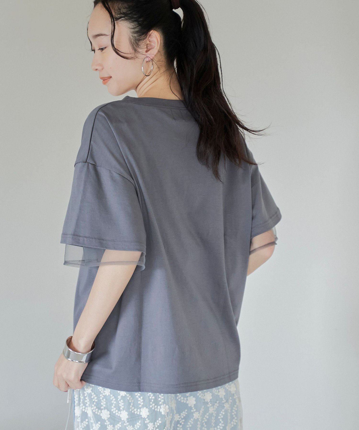 【コーエン/COEN】のチュールレイヤーTシャツ インテリア・キッズ・メンズ・レディースファッション・服の通販 founy(ファニー) 　ファッション　Fashion　レディースファッション　Fashion for Women　トップス・カットソー　Cut & Sew Tops　シャツ・ブラウス・オフィスカジュアル　Elegant Blouses & Button-Ups　ロングTシャツ・Tシャツ　Longline T-Shirts & Tees　シンプル　Simple, Minimal　チュール　Tulip, Tulip Motif　バランス　Balance, Style Balance　ベーシック　Basic, Essential　ボトム　Bottoms, Lower Wear　DK.GRAY|ID: prp329100004625909 ipo3291000000033670108