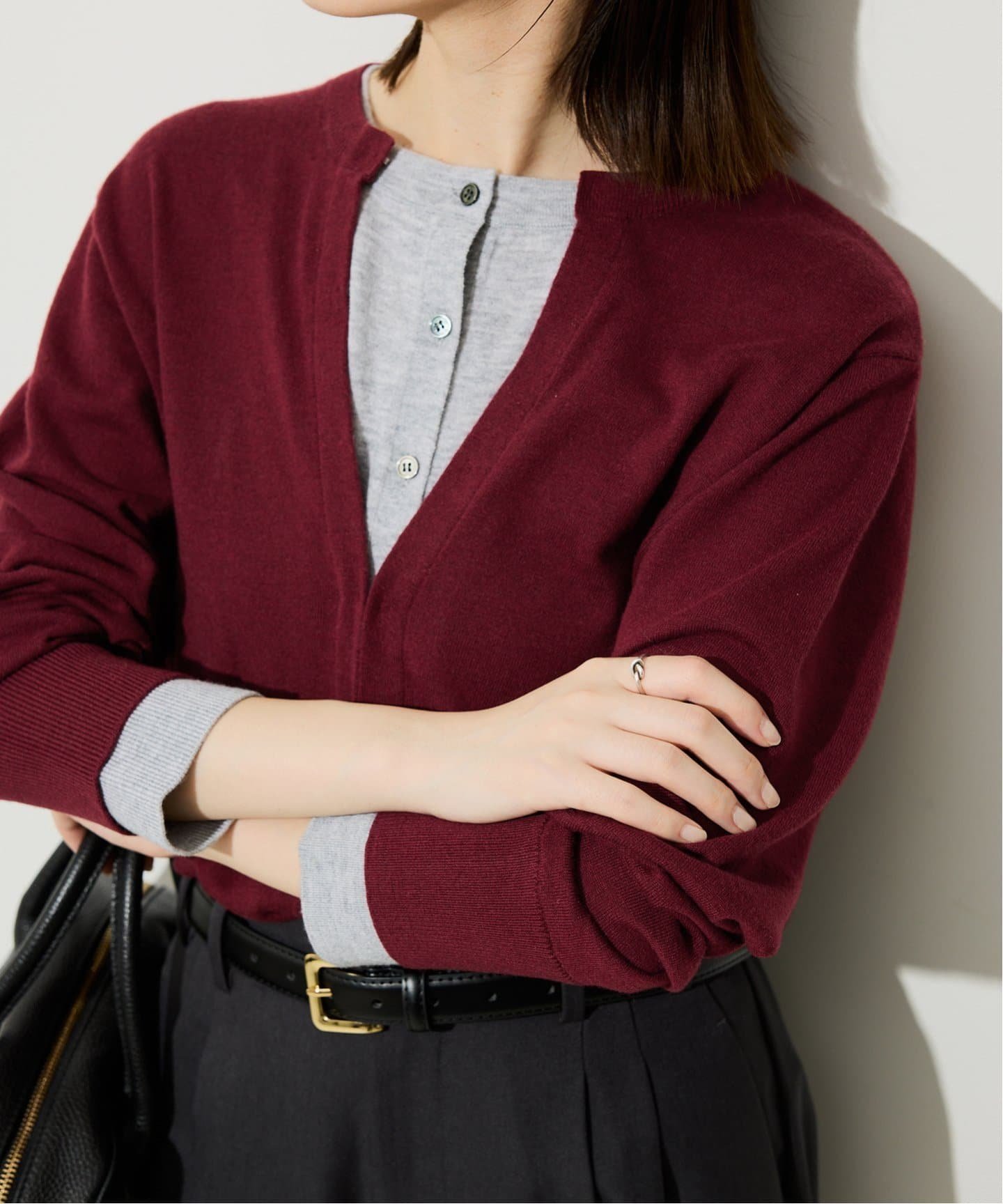 【スローブ イエナ/SLOBE IENA】のフェイクレイヤードカーディガン インテリア・キッズ・メンズ・レディースファッション・服の通販 founy(ファニー) 　ファッション　Fashion　レディースファッション　Fashion for Women　トップス・カットソー　Cut & Sew Tops　カーディガン・羽織り　Layered Style Cardigans　2025年　2025　2025-2026秋冬・A/W　Autumn/Winter 2025–26 AW25–26　カーディガン　Cardigan, Knitwear　スラックス　Slacks, Dress Pants　デニム　Denim, Jeans Material　トレンド　Trend, Trending Now　ベーシック　Basic, Essential　秋　Autumn　ボルドー|ID: prp329100004626046 ipo3291000000033651506
