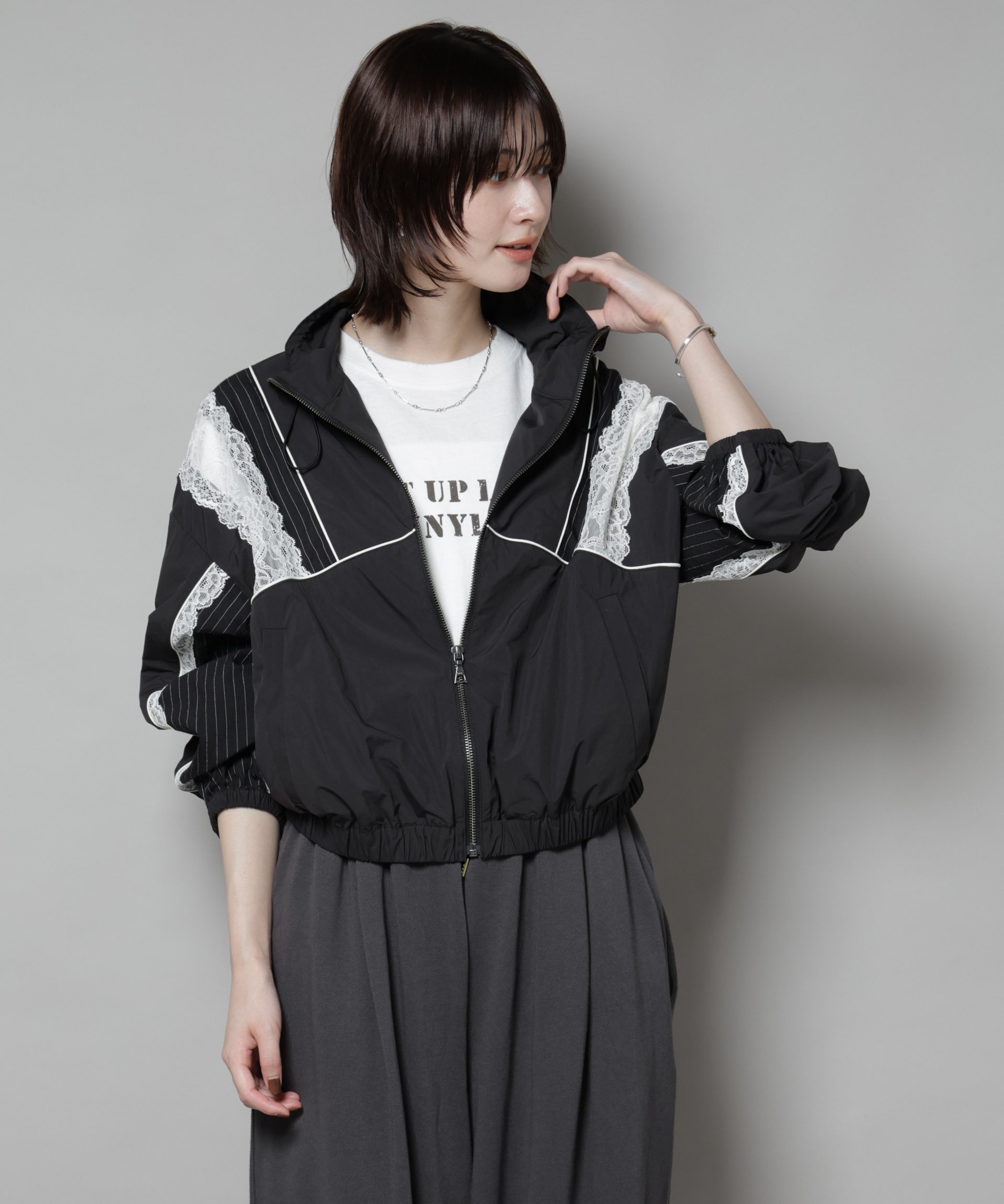 【ナノ ユニバース/nano universe】のレース×ストライプ切替ナイロンブルゾン インテリア・キッズ・メンズ・レディースファッション・服の通販 founy(ファニー) 　ファッション　Fashion　レディースファッション　Fashion for Women　アウター　Coat / Outerwear Collection　ブルゾンジャケット・スポーティアウター　Blouson Jackets　ギャザー　Gathered, Ruffled　コンパクト　Compact, Small Size　切替　Switching, Contrast Panel　ストライプ　Stripe, Striped Pattern　デニム　Denim, Jeans Material　フレア　Flare, Flared　ブルゾン　Blouson, Bomber Jacket　ボトム　Bottoms, Lower Wear　レース　Lace, Lace Fabric　おすすめ　Recommended / Our Picks　夏　Summer　2025年　2025　2025-2026秋冬・A/W　Autumn/Winter 2025–26 AW25–26　ブラック|ID: prp329100004626641 ipo3291000000033248166