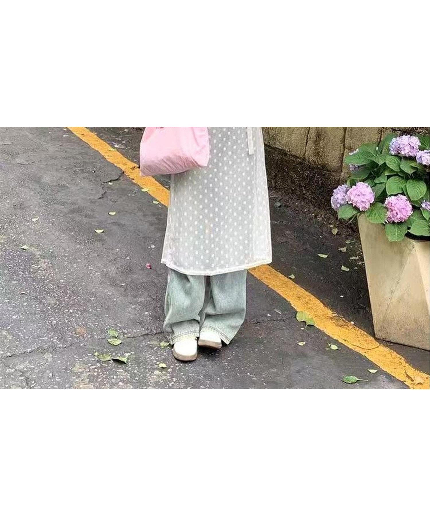 【チェルカ/CERCA】のChiina/Chiina / フラワードットシアーレースチュニック インテリア・キッズ・メンズ・レディースファッション・服の通販 founy(ファニー) 　ファッション　Fashion　レディースファッション　Fashion for Women　トップス・カットソー　Cut & Sew Tops　チュニック　Tunic, Long Top　デニム　Denim, Jeans Material　トレンド　Trend, Trending Now　ドット　Polka Dot, Dot Pattern　今季　This Season, Current Season　再入荷　Restock / Back in Stock　ホワイト|ID: prp329100004626745 ipo3291000000033351316