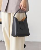 【その他のブランド/Other】のHashibami/フェズ ワンハンドルバッグ 人気、トレンドファッション・服の通販 founy(ファニー) ファッション Fashion レディースファッション Fashion for Women バッグ Bags コンパクト Compact, Small Size シンプル Simple, Minimal スマート Smart, Elegant 財布 Wallet, Purse フォルム Silhouette, Form マグネット Magnet, Magnetic Closure ラウンド Round, Round Neck 再入荷 Restock / Back in Stock エレガント 上品 Elegant thumbnail BLK|ID: prp329100004626890 ipo3291000000033250921