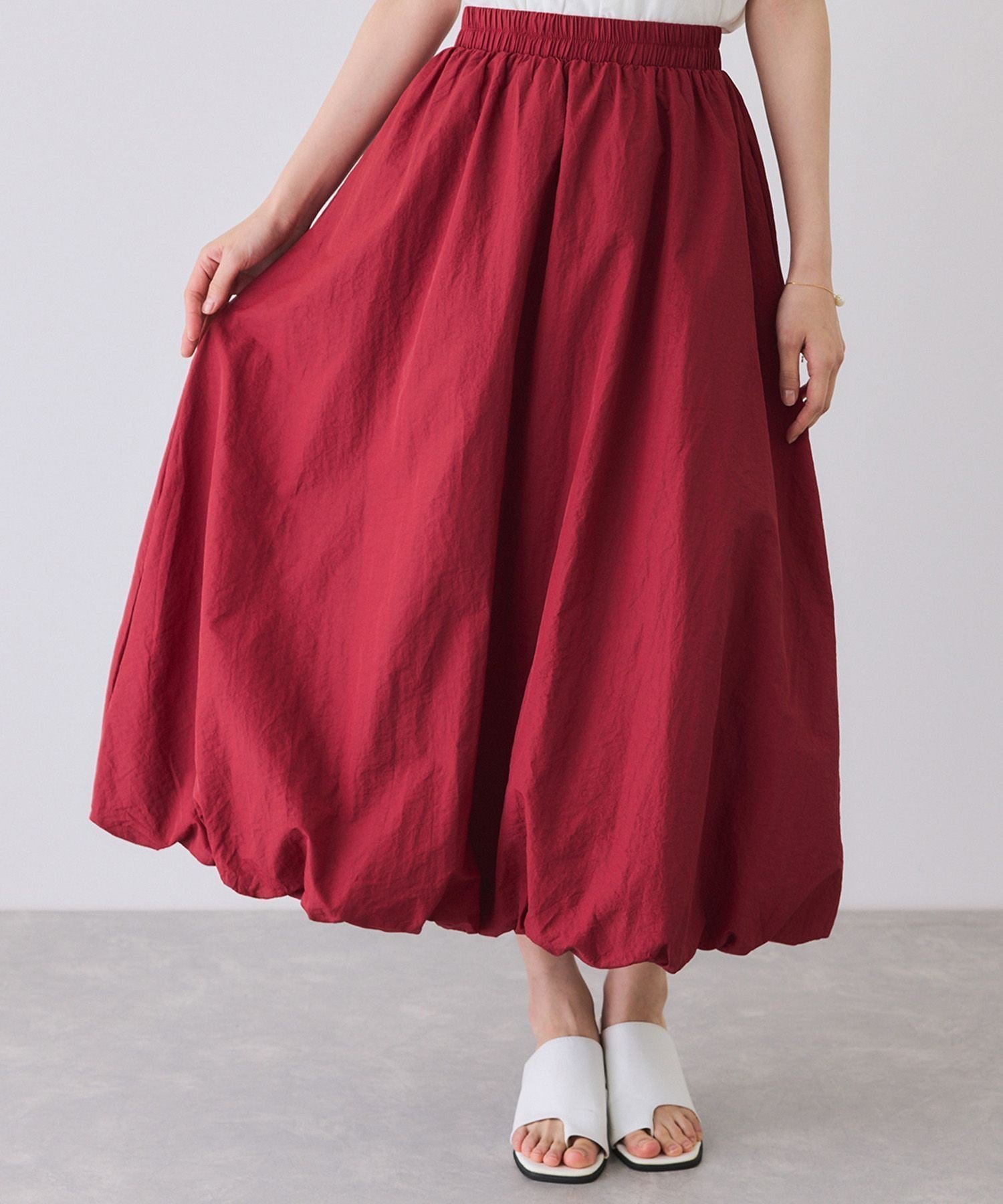【ジャイロ/JAYRO】のギャザーバルーンスカート インテリア・キッズ・メンズ・レディースファッション・服の通販 founy(ファニー) 　ファッション　Fashion　レディースファッション　Fashion for Women　スカート　Skirts　おすすめ　Recommended / Our Picks　カットソー　Cut and Sewn Top　シンプル　Simple, Minimal　スニーカー　Sneakers, Trainers　ターコイズ　Turquoise, Blue-Green　バルーン　Balloon, Balloon Silhouette　ポケット　Pocket, Pocket Detail　ミドル　Middle Length, Mid Height　リラックス　Relax, Relaxed Fit　夏　Summer　S/S・春夏　SS, Spring/Summer, Warm Season　A/W・秋冬　Autumn/Winter　ワイン系(68)|ID: prp329100004626952 ipo3291000000033251787