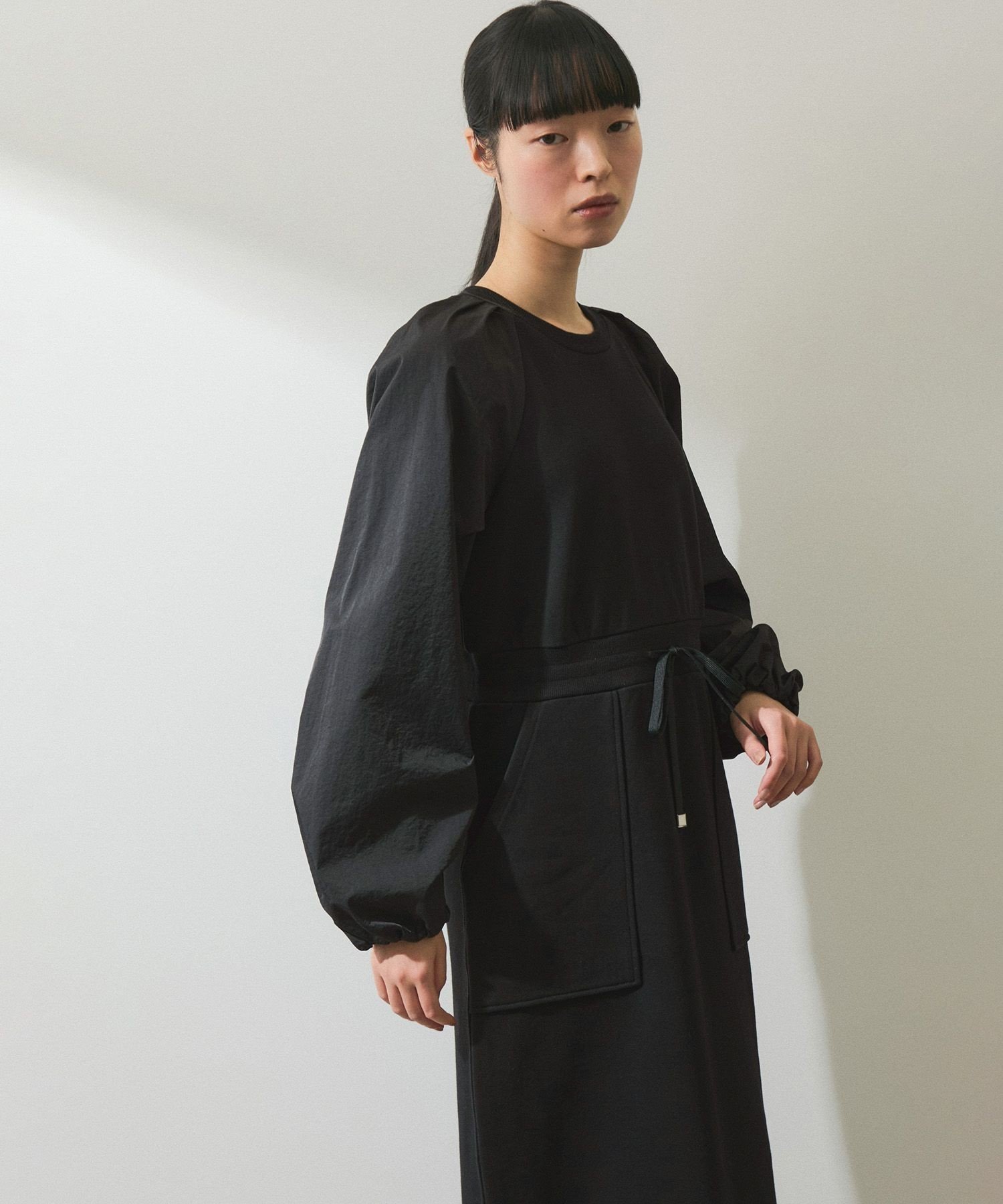 【アダム エ ロペ/ADAM ET ROPE'】の【WEB限定】スウェットコンビワンピース インテリア・キッズ・メンズ・レディースファッション・服の通販 founy(ファニー) 　ファッション　Fashion　レディースファッション　Fashion for Women　ワンピース　Dresses　アクセサリー　Fashion Accessories　春　Spring　コンビ　Combo, Combination Style　サンダル　Sandals, Summer Shoes　スウェット / スエット　Sweatshirt, Sweatwear　スニーカー　Sneakers, Trainers　タートル　Turtleneck, Turtle Collar　フィット　Fit, Slim Fit　ブラウジング　Blouson Silhouette, Cinched Waist　ポケット　Pocket, Pocket Detail　リラックス　Relax, Relaxed Fit　S/S・春夏　SS, Spring/Summer, Warm Season　夏　Summer　2025年　2025　2025春夏・S/S　Spring/Summer 2025 SS25　ブラック(01)|ID: prp329100004627017 ipo3291000000033252656
