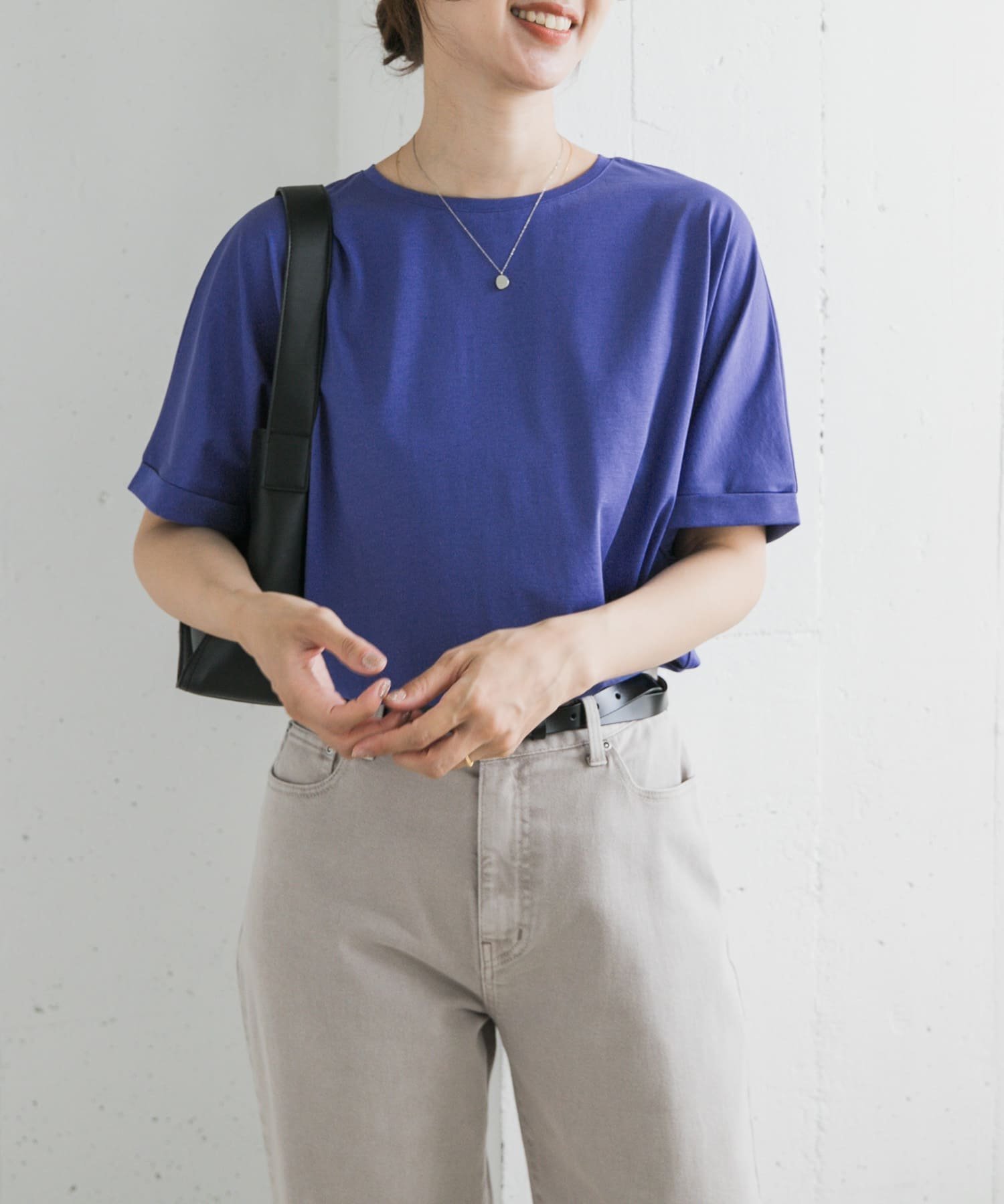 【アーバンリサーチ ドアーズ/URBAN RESEARCH DOORS】の『UVカット/接触冷感 /マシンウォッシャブル』シルキーコットンロールスリーブプルオーバー インテリア・キッズ・メンズ・レディースファッション・服の通販 founy(ファニー) 　ファッション　Fashion　レディースファッション　Fashion for Women　トップス・カットソー　Cut & Sew Tops　カジュアルプルオーバー・ニットトップス　Pullovers & Knit Tops / Casual Pullovers　2025年　2025　2025春夏・S/S　Spring/Summer 2025 SS25　なめらか　Smooth, Silky Texture　カットソー　Cut and Sewn Top　シルク　Silk, 100% Silk　フィット　Fit, Slim Fit　夏　Summer　S/S・春夏　SS, Spring/Summer, Warm Season　ROYAL|ID: prp329100004627214 ipo3291000000033256118