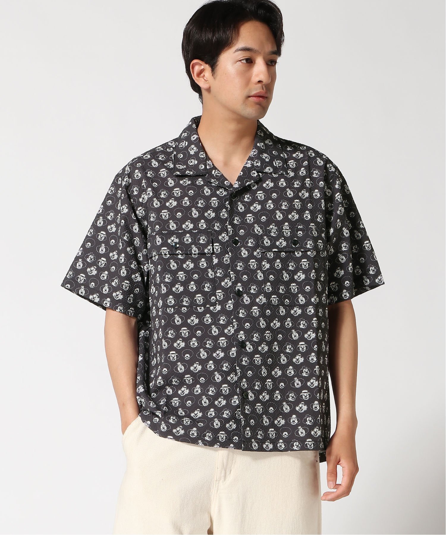 【ジムマスター/gym master / MEN】のgym master/ULシアサッカーハッピーペイントシャツ インテリア・キッズ・メンズ・レディースファッション・服の通販 founy(ファニー) 　ファッション　Fashion　メンズファッション　Fashion for Men　クラシカル　Classical, Vintage-Inspired　軽量　Lightweight, Ultra Light　スポーツ　Sports, Activewear　セットアップ　Set-Up, Coordinated Outfit　フラップ　Flap, Flap Pocket　ポケット　Pocket, Pocket Detail　リラックス　Relax, Relaxed Fit　ワーク　Workwear, Utility Style　CLOWN柄|ID: prp329100004627227 ipo3291000000033294464