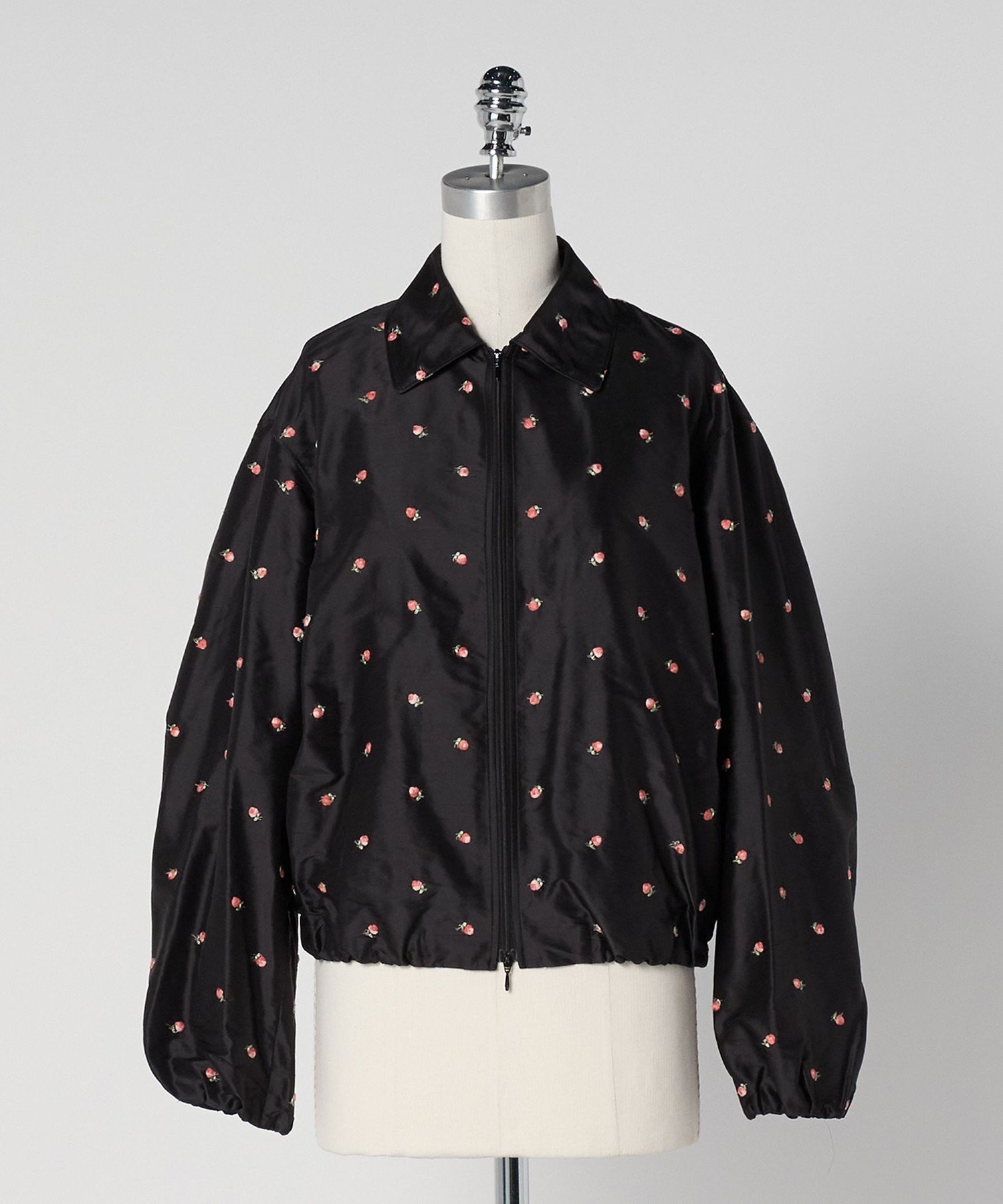 【ユナイテッドアローズ/UNITED ARROWS】のLOEFF ローズ タフタ ブルゾン インテリア・キッズ・メンズ・レディースファッション・服の通販 founy(ファニー) 　ファッション　Fashion　レディースファッション　Fashion for Women　アウター　Coat / Outerwear Collection　ブルゾンジャケット・スポーティアウター　Blouson Jackets　シルク　Silk, 100% Silk　スポーティ　Sporty, Casual Athletic　セットアップ　Set-Up, Coordinated Outfit　タフタ　Taffeta, Structured Fabric　フランス　France, French　フロント　Front, Front Design　ブルゾン　Blouson, Bomber Jacket　ポケット　Pocket, Pocket Detail　ローズ　Rose, Rose Motif　エレガント 上品　Elegant　BLACK|ID: prp329100004627342 ipo3291000000033258738