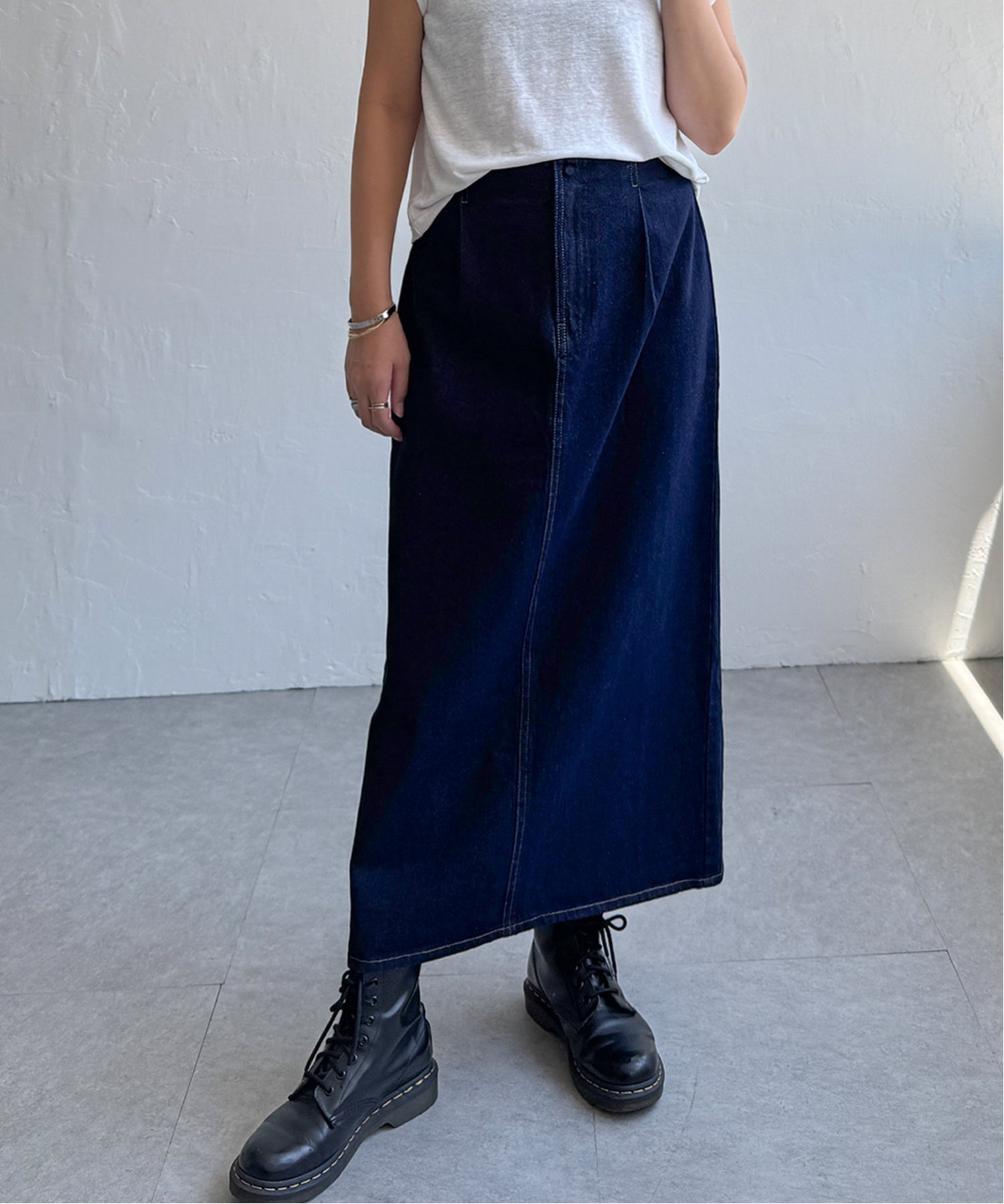 【エルビーシー/LBC】のLBCステッチナロースカート インテリア・キッズ・メンズ・レディースファッション・服の通販 founy(ファニー) 　ファッション　Fashion　レディースファッション　Fashion for Women　スカート　Skirts　シャーリング　Shirring, Ruched　デニム　Denim, Jeans Material　ポケット　Pocket, Pocket Detail　ワーク　Workwear, Utility Style　ネイビーブルー|ID: prp329100004627865 ipo3291000000033264617