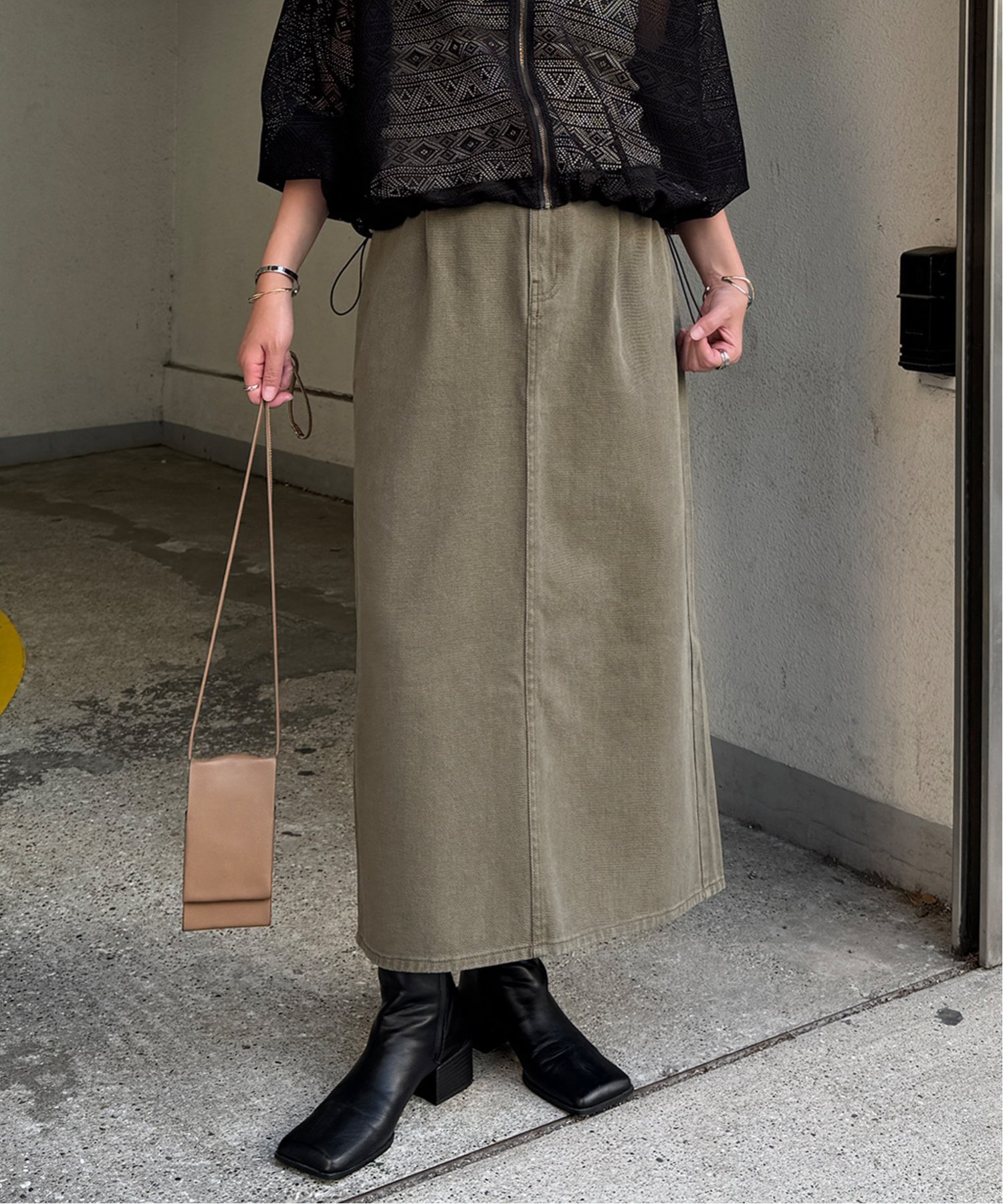【エルビーシー/LBC】のLBCステッチナロースカート インテリア・キッズ・メンズ・レディースファッション・服の通販 founy(ファニー) 　ファッション　Fashion　レディースファッション　Fashion for Women　スカート　Skirts　シャーリング　Shirring, Ruched　デニム　Denim, Jeans Material　ポケット　Pocket, Pocket Detail　ワーク　Workwear, Utility Style　カーキ|ID: prp329100004627865 ipo3291000000033264624