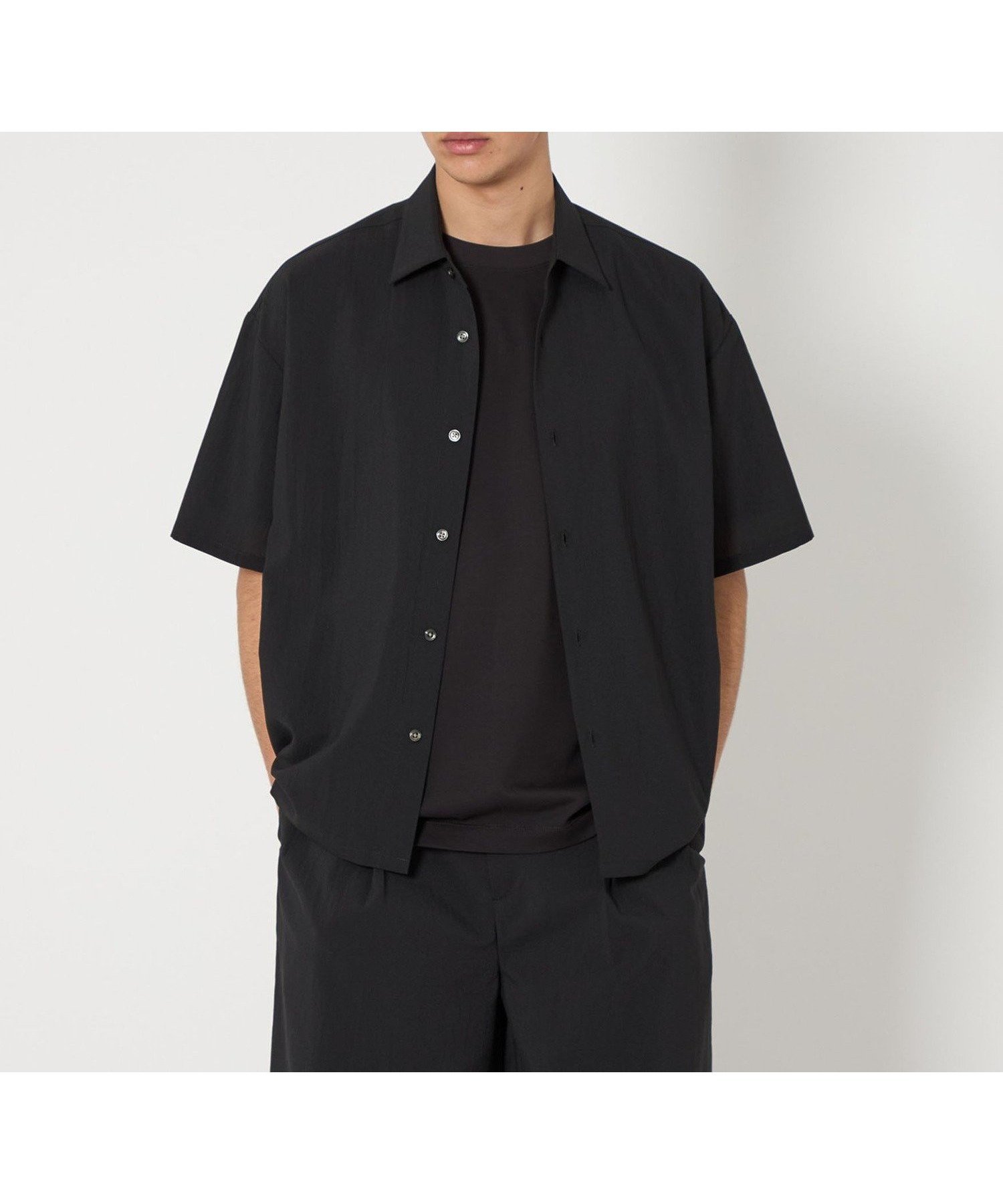 【ビューティ&ユース ユナイテッドアローズ/BEAUTY&YOUTH / UNITED ARROWS / MEN】のRENU TROシリーズ クロップド ショートスリーブ シャツ -セットアップ対応- インテリア・キッズ・メンズ・レディースファッション・服の通販 founy(ファニー) 　ファッション　Fashion　メンズファッション　Fashion for Men　セットアップ　Matching Sets　春　Spring　カーゴパンツ　Cargo Pants, Utility Pants　クロップド　Cropped, Short Length　ショーツ　Shorts, Short Pants　ショート　Short, Short Length　スリーブ　Sleeve, Long Sleeve / Short Sleeve　セットアップ　Set-Up, Coordinated Outfit　ワイド　Wide, Wide Fit　S/S・春夏　SS, Spring/Summer, Warm Season　夏　Summer　BLACK|ID: prp329100004628014 ipo3291000000033484952