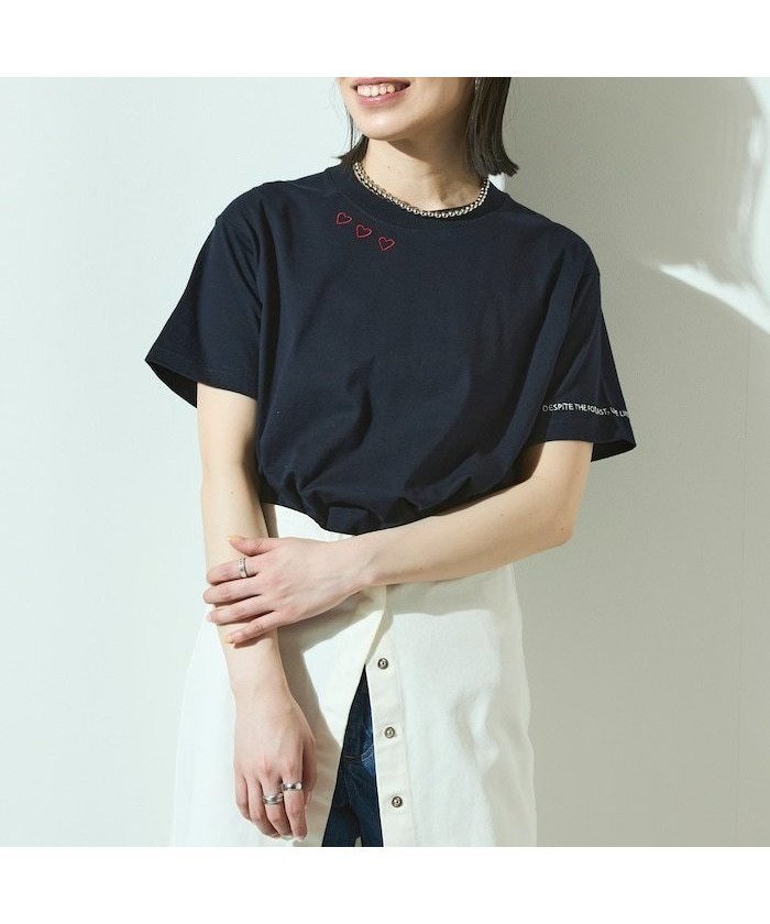 【フリークスストア/FREAK'S STORE】のオーガニックコットン ハート ロゴ刺繍Tシャツ / クルーネック ワンポイントロゴ 刺繍半袖Tシャツ 25SS インテリア・キッズ・メンズ・レディースファッション・服の通販 founy(ファニー) 　ファッション　Fashion　レディースファッション　Fashion for Women　トップス・カットソー　Cut & Sew Tops　シャツ・ブラウス・オフィスカジュアル　Elegant Blouses & Button-Ups　ロングTシャツ・Tシャツ　Longline T-Shirts & Tees　2025年　2025　2025春夏・S/S　Spring/Summer 2025 SS25　おすすめ　Recommended / Our Picks　スラックス　Slacks, Dress Pants　フィット　Fit, Slim Fit　フェミニン　Feminine, Girly　リラックス　Relax, Relaxed Fit　ワイド　Wide, Wide Fit　ワンポイント　One Point, Statement Accent　半袖　Short Sleeve, Half Sleeve　夏　Summer　S/S・春夏　SS, Spring/Summer, Warm Season　ネイビー|ID: prp329100004628058 ipo3291000000033302431