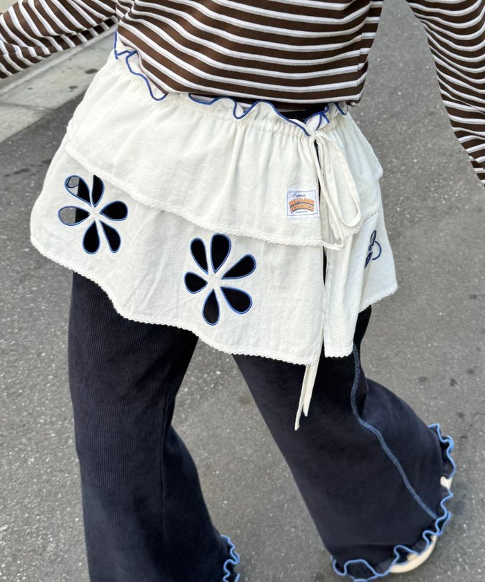 【チャオパニックティピー/CIAOPANIC TYPY】のH.Sマルチウェイフラワーカット巻きスカート インテリア・キッズ・メンズ・レディースファッション・服の通販 founy(ファニー) https://founy.com/ ファッション Fashion レディースファッション Fashion for Women スカート Skirts ガーリー Girly, Feminine Style スニーカー Sneakers, Trainers チェック Check, Plaid, Tartan デニム Denim, Jeans Material トレンド Trend, Trending Now バランス Balance, Style Balance フラワー Flower, Floral フリル Frill, Ruffle ボトム Bottoms, Lower Wear モチーフ Motif, Design Theme ラップ Wrap, Wrap Design レース Lace, Lace Fabric おすすめ Recommended / Our Picks |ID: prp329100004628069 ipo3291000000033268013