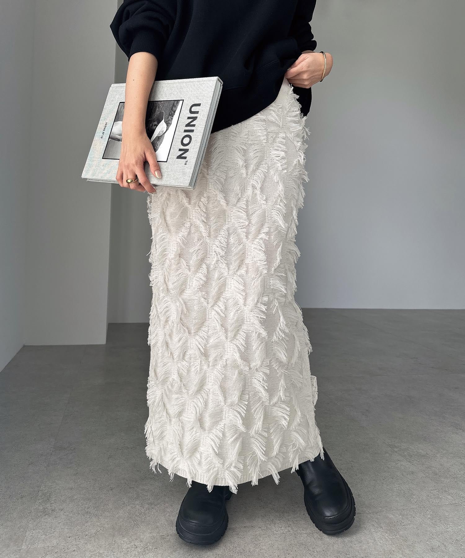 【その他のブランド/Other】のカットフリンジ ニット タイト スカート インテリア・キッズ・メンズ・レディースファッション・服の通販 founy(ファニー) 　ファッション　Fashion　レディースファッション　Fashion for Women　スカート　Skirts　おすすめ　Recommended / Our Picks　ストレート　Straight, Straight Cut　トレンド　Trend, Trending Now　今季　This Season, Current Season　アイボリー|ID: prp329100004628098 ipo3291000000033268457