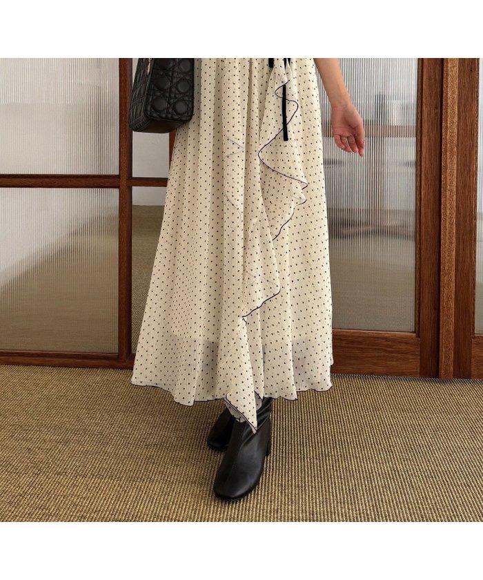 【ナイスクラップ/NICE CLAUP】のイレヘムロングスカート インテリア・キッズ・メンズ・レディースファッション・服の通販 founy(ファニー) https://founy.com/ ファッション Fashion レディースファッション Fashion for Women スカート Skirts ロングスカート Long Skirts / Maxi & Midi Skirts おすすめ Recommended / Our Picks カットソー Cut and Sewn Top コンパクト Compact, Small Size シンプル Simple, Minimal スニーカー Sneakers, Trainers フェミニン Feminine, Girly リラックス Relax, Relaxed Fit ロング Long, Long-Length |ID: prp329100004628103 ipo3291000000033268513