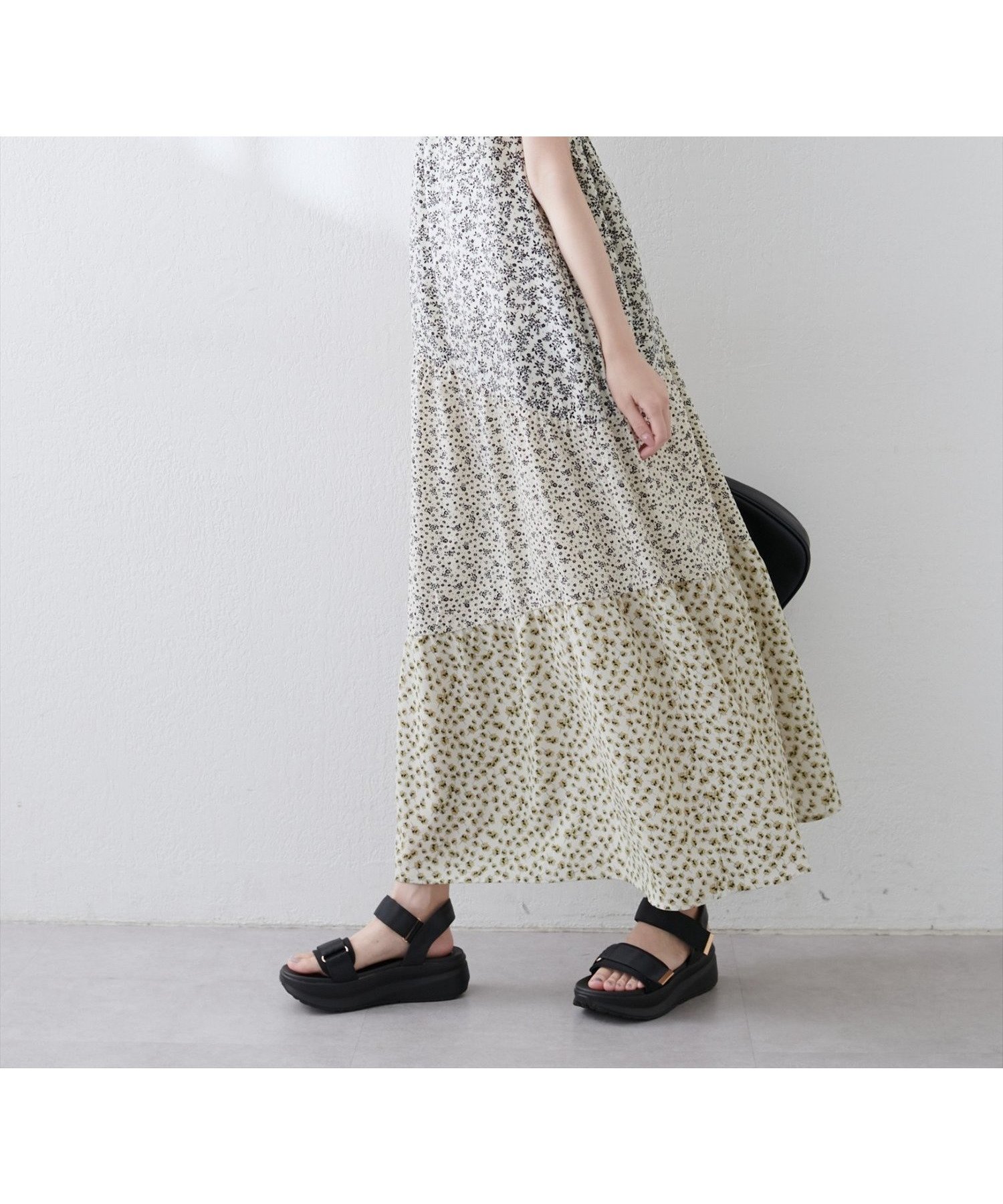 【ナチュラルクチュール/natural couture】の【WEB限定】プレイフルパッチワークティアードキャミワンピース インテリア・キッズ・メンズ・レディースファッション・服の通販 founy(ファニー) 　ファッション　Fashion　レディースファッション　Fashion for Women　ワンピース　Dresses　キャミソールワンピース　Camisole Dresses　2025年　2025　2025春夏・S/S　Spring/Summer 2025 SS25　カットソー　Cut and Sewn Top　カーディガン　Cardigan, Knitwear　サンダル　Sandals, Summer Shoes　ジャケット　Jacket, Outerwear　スニーカー　Sneakers, Trainers　タンク　Tank Top, Sleeveless Top　デニム　Denim, Jeans Material　フェミニン　Feminine, Girly　ポケット　Pocket, Pocket Detail　エレガント 上品　Elegant　ホワイト系その他|ID: prp329100004628203 ipo3291000000033445296