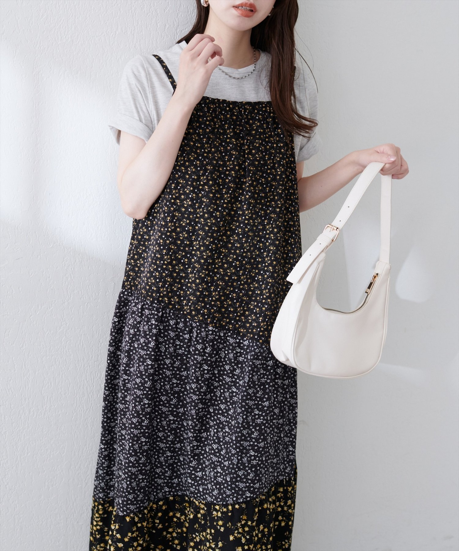 【ナチュラルクチュール/natural couture】の【WEB限定】プレイフルパッチワークティアードキャミワンピース インテリア・キッズ・メンズ・レディースファッション・服の通販 founy(ファニー) 　ファッション　Fashion　レディースファッション　Fashion for Women　ワンピース　Dresses　キャミソールワンピース　Camisole Dresses　2025年　2025　2025春夏・S/S　Spring/Summer 2025 SS25　カットソー　Cut and Sewn Top　カーディガン　Cardigan, Knitwear　サンダル　Sandals, Summer Shoes　ジャケット　Jacket, Outerwear　スニーカー　Sneakers, Trainers　タンク　Tank Top, Sleeveless Top　デニム　Denim, Jeans Material　フェミニン　Feminine, Girly　ポケット　Pocket, Pocket Detail　エレガント 上品　Elegant　ブラック系その他|ID: prp329100004628203 ipo3291000000033445298