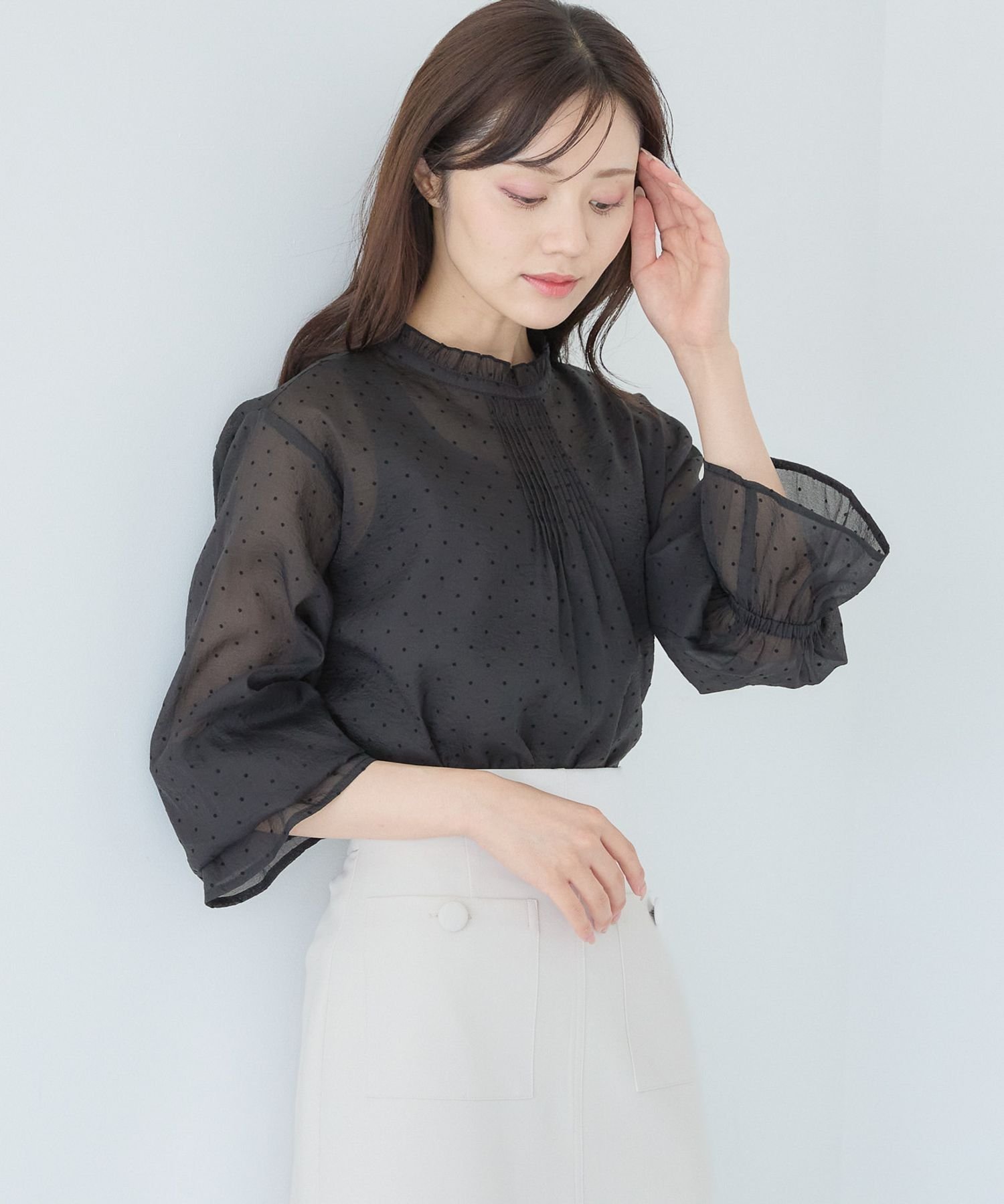 【アンデミュウ/Andemiu】のシアードットブラウス インテリア・キッズ・メンズ・レディースファッション・服の通販 founy(ファニー) 　ファッション　Fashion　レディースファッション　Fashion for Women　トップス・カットソー　Cut & Sew Tops　シャツ・ブラウス・オフィスカジュアル　Elegant Blouses & Button-Ups　おすすめ　Recommended / Our Picks　シアー　Sheer, See-Through　スリーブ　Sleeve, Long Sleeve / Short Sleeve　トレンド　Trend, Trending Now　ドット　Polka Dot, Dot Pattern　フリル　Frill, Ruffle　ロング　Long, Long-Length　長袖　Long Sleeve, Full Sleeve　ブラック|ID: prp329100004628911 ipo3291000000033280894