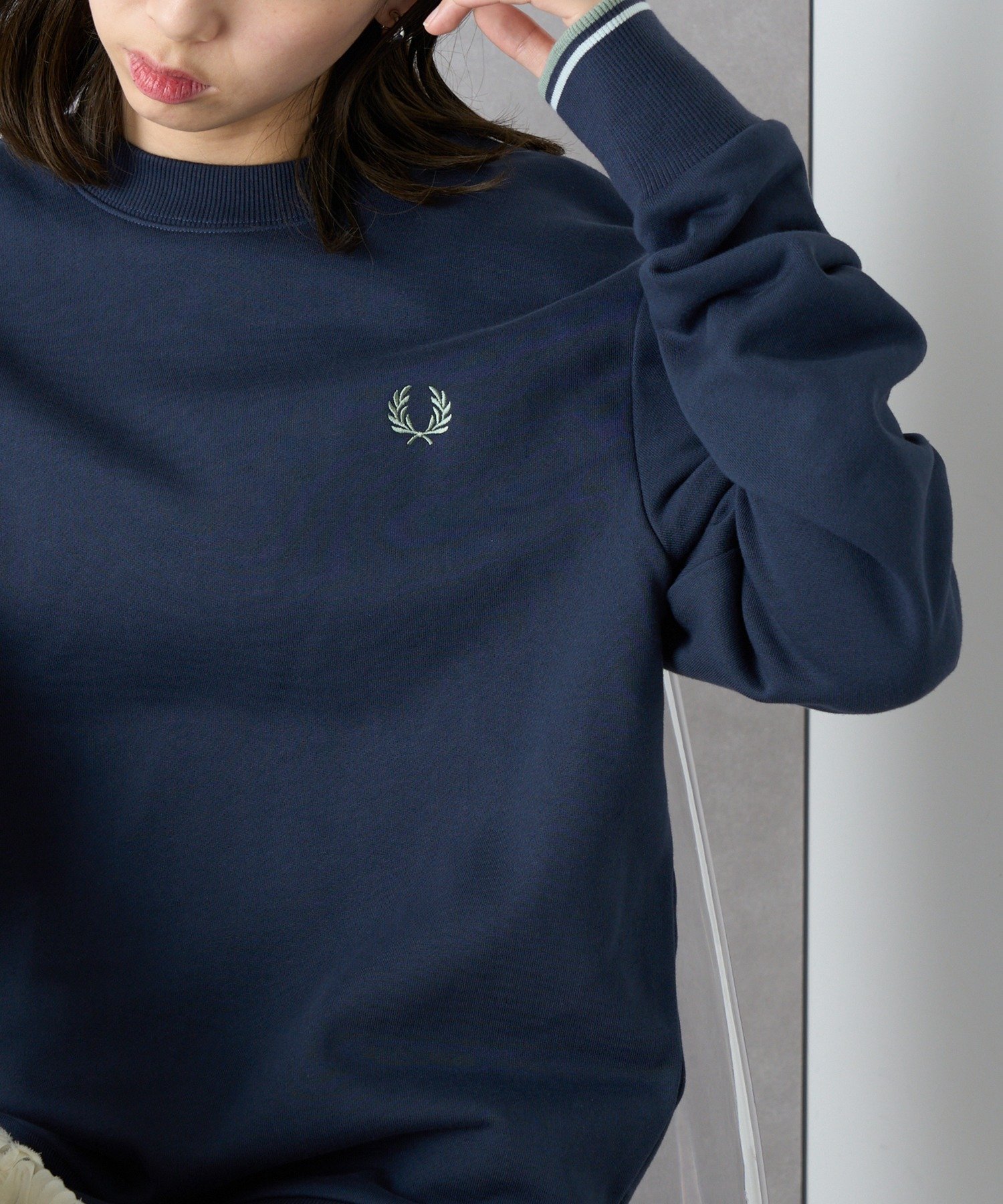 【カセットチャート/Cassette Chart】のFRED PERRY/Crew Neck SweatShirt M7535 インテリア・キッズ・メンズ・レディースファッション・服の通販 founy(ファニー) 　ファッション　Fashion　レディースファッション　Fashion for Women　トップス・カットソー　Cut & Sew Tops　シャツ・ブラウス・オフィスカジュアル　Elegant Blouses & Button-Ups　レディースパーカー・カジュアルフーディー　Casual Hoodies & Sweatshirts　ロングTシャツ・Tシャツ　Longline T-Shirts & Tees　スウェット・クルーネックトップス　Sweatshirts & Crewnecks / Relaxed Fit Sweat Tops　アクセサリー　Fashion Accessories　カーゴパンツ　Cargo Pants, Utility Pants　シンプル　Simple, Minimal　スラックス　Slacks, Dress Pants　デニム　Denim, Jeans Material　トレンド　Trend, Trending Now　ハーフ　Half, Half-Length　フォーマル　Formal, Dressy　ボトム　Bottoms, Lower Wear　ループ　Loop, Loop Knit　ワンポイント　One Point, Statement Accent　おすすめ　Recommended / Our Picks　エレガント 上品　Elegant　スマホショルダーバッグ　Smartphone Shoulder Bag　NVY4|ID: prp329100004628965 ipo3291000000033700498