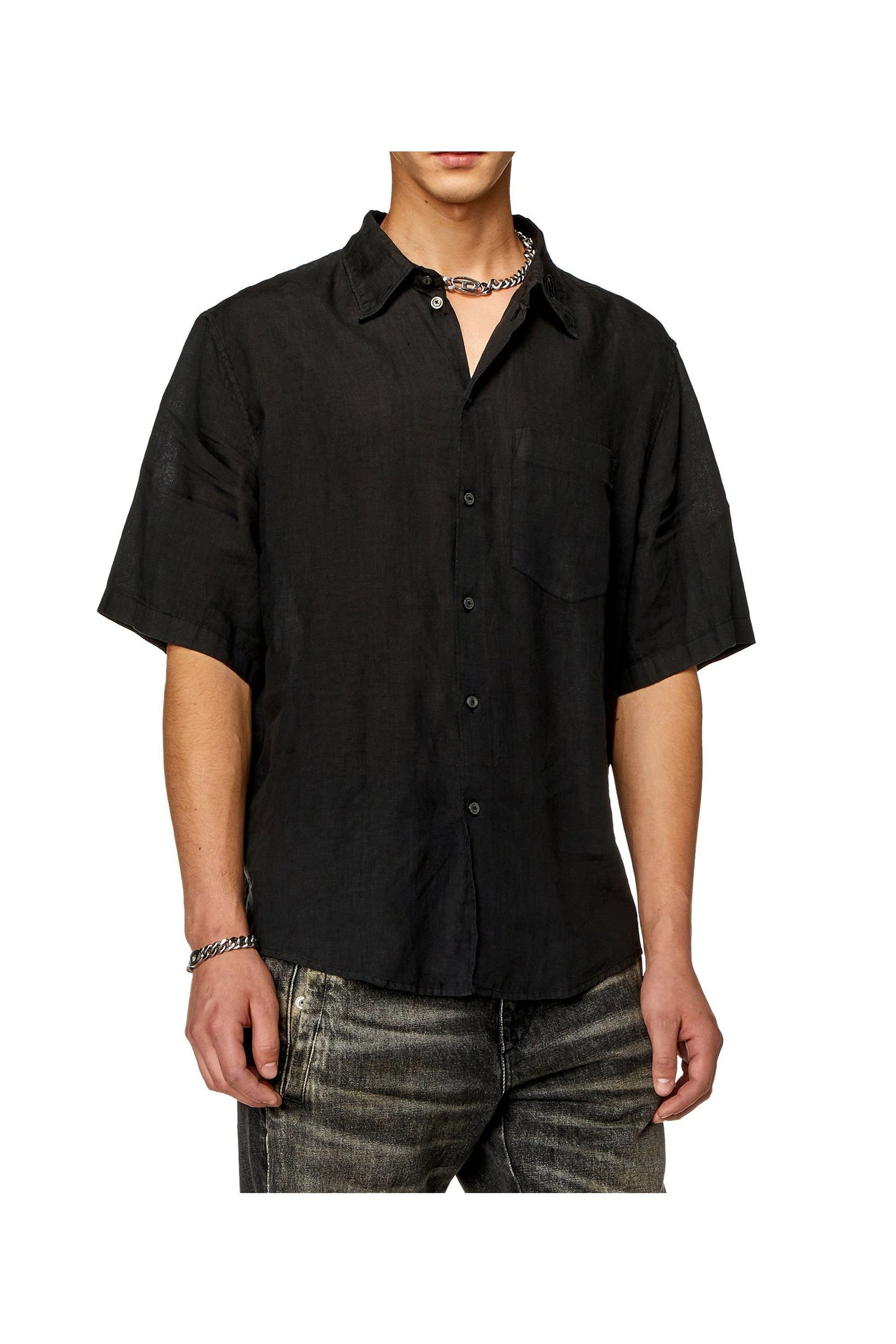 【ディーゼル/DIESEL / MEN】のメンズ シャツ 半袖 S-EMIL-SHORT インテリア・キッズ・メンズ・レディースファッション・服の通販 founy(ファニー) 　ファッション　Fashion　メンズファッション　Fashion for Men　エンブロイダリー　Embroidery Design　オーバル　Oval Design　ジャケット　Jacket, Outerwear　タンク　Tank Top, Sleeveless Top　パッチ　Patch, Appliqué　フィット　Fit, Slim Fit　プレーン　Plain, Simple　ポケット　Pocket, Pocket Detail　メンズ　Men's, Menswear　リネン　Linen, Linen Fabric　レギュラー　Regular, Standard Fit　半袖　Short Sleeve, Half Sleeve　ブラック|ID: prp329100004629060 ipo3291000000033282551