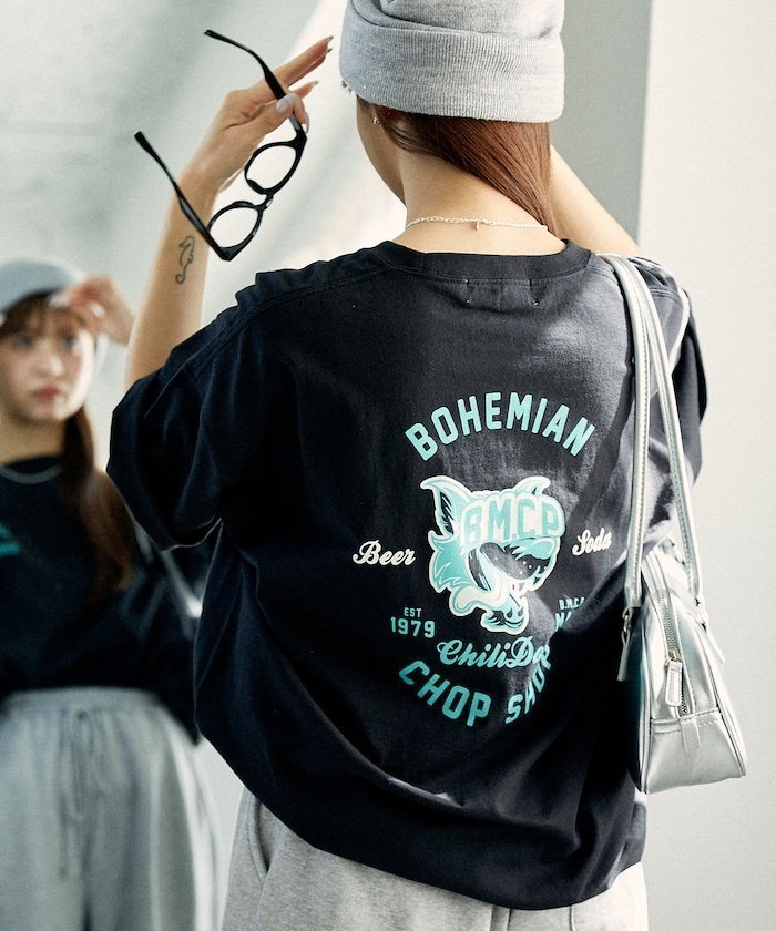 【フリークスストア/FREAK'S STORE】のBMCP WOLF ウルフ バックプリントTシャツ 限定展開 25SS インテリア・キッズ・メンズ・レディースファッション・服の通販 founy(ファニー) 　ファッション　Fashion　レディースファッション　Fashion for Women　トップス・カットソー　Cut & Sew Tops　シャツ・ブラウス・オフィスカジュアル　Elegant Blouses & Button-Ups　ロングTシャツ・Tシャツ　Longline T-Shirts & Tees　バッグ　Bags　イラスト　Illustration　インナー　Innerwear　グラフィック　Graphic, Graphic Design　シンプル　Simple, Minimal　デニム　Denim, Jeans Material　トレンド　Trend, Trending Now　定番　Standard, Basic Item　ビッグ　Big, Oversized　フロント　Front, Front Design　プリント　Print, Printed Pattern　ボトム　Bottoms, Lower Wear　ルーズ　Loose, Oversized　ワイド　Wide, Wide Fit　ワンポイント　One Point, Statement Accent　ワーク　Workwear, Utility Style　S/S・春夏　SS, Spring/Summer, Warm Season　おすすめ　Recommended / Our Picks　夏　Summer　2025年　2025　2025春夏・S/S　Spring/Summer 2025 SS25　ブラック|ID: prp329100004629138 ipo3291000000034011032