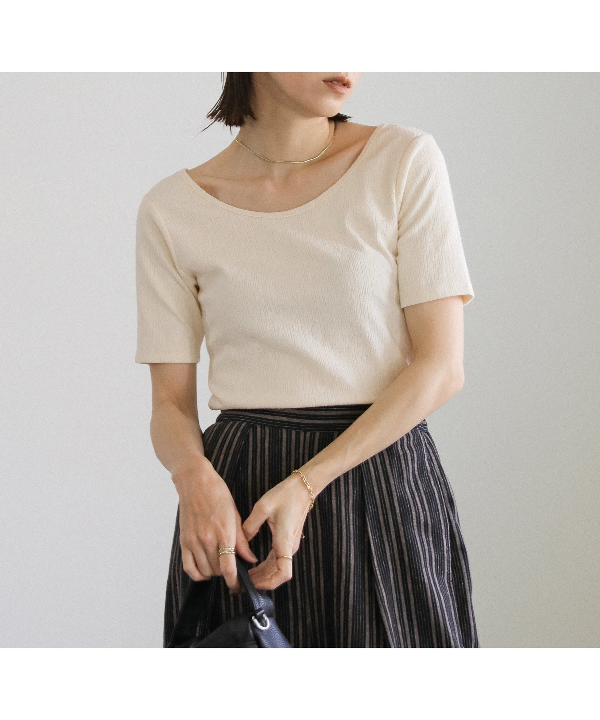 【セレクトモカ/SELECT MOCA】のバレエネックハーフスリーブカットソー インテリア・キッズ・メンズ・レディースファッション・服の通販 founy(ファニー) 　ファッション　Fashion　レディースファッション　Fashion for Women　トップス・カットソー　Cut & Sew Tops　カットソー・ベーシックTシャツ　Cut-and-Sewn Tops / Stretch Tees & Basics　おすすめ　Recommended / Our Picks　コンパクト　Compact, Small Size　デコルテ　Décolleté, Neckline　フレア　Flare, Flared　ボトム　Bottoms, Lower Wear　ワイド　Wide, Wide Fit　エレガント 上品　Elegant　アイボリー-01|ID: prp329100004629222 ipo3291000000033919599
