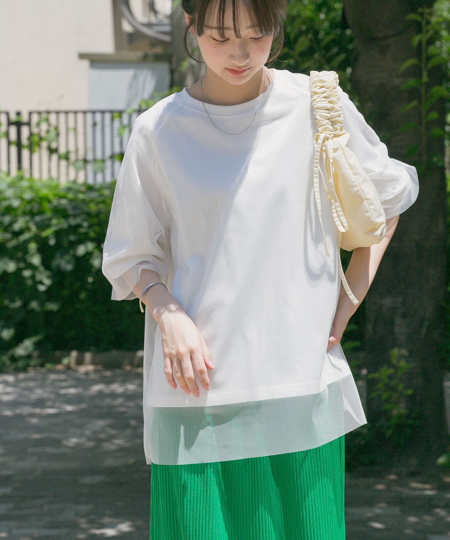 【アイテムズアーバンリサーチ/ITEMS URBAN RESEARCH】のチュールレイヤードハンソデTシャツ インテリア・キッズ・メンズ・レディースファッション・服の通販 founy(ファニー) 　ファッション　Fashion　レディースファッション　Fashion for Women　トップス・カットソー　Cut & Sew Tops　シャツ・ブラウス・オフィスカジュアル　Elegant Blouses & Button-Ups　ロングTシャツ・Tシャツ　Longline T-Shirts & Tees　2025年　2025　2025春夏・S/S　Spring/Summer 2025 SS25　インナー　Innerwear　チュール　Tulip, Tulip Motif　ベーシック　Basic, Essential　夏　Summer　S/S・春夏　SS, Spring/Summer, Warm Season　WHT|ID: prp329100004629261 ipo3291000000033846979