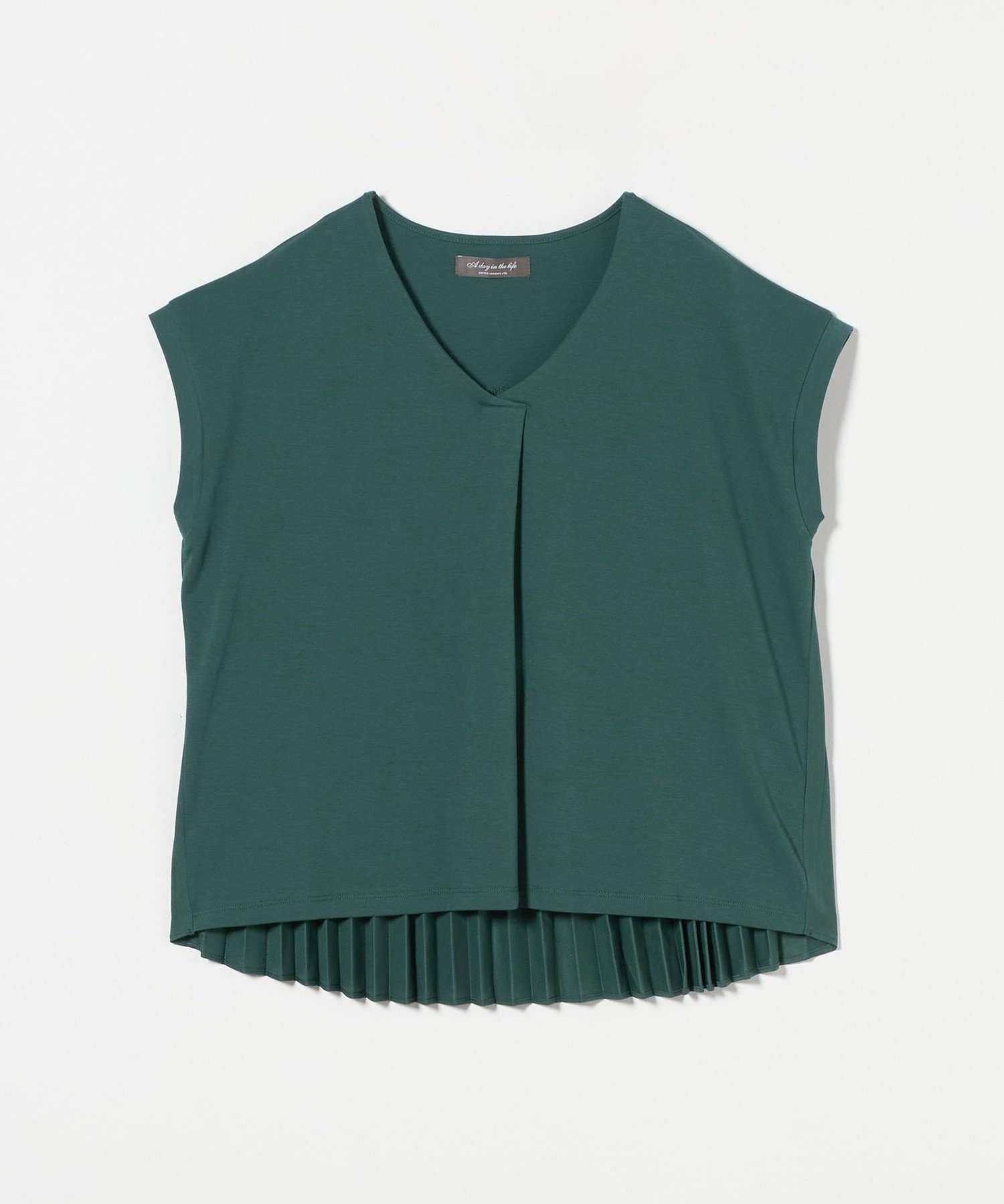 【ユナイテッドアローズ/UNITED ARROWS】のスムース バックプリーツ カットソー A DAY IN THE LIFE インテリア・キッズ・メンズ・レディースファッション・服の通販 founy(ファニー) 　ファッション　Fashion　レディースファッション　Fashion for Women　トップス・カットソー　Cut & Sew Tops　カットソー・ベーシックTシャツ　Cut-and-Sewn Tops / Stretch Tees & Basics　エアリー　Airy Texture　カットソー　Cut and Sewn Top　コンビ　Combo, Combination Style　シンプル　Simple, Minimal　フロント　Front, Front Design　プリーツ　Pleats, Pleated　リラックス　Relax, Relaxed Fit　ワイド　Wide, Wide Fit　エレガント 上品　Elegant　ビジネス 仕事 通勤　Business / Work / Commuting　DK.GREEN|ID: prp329100004629268 ipo3291000000033444729