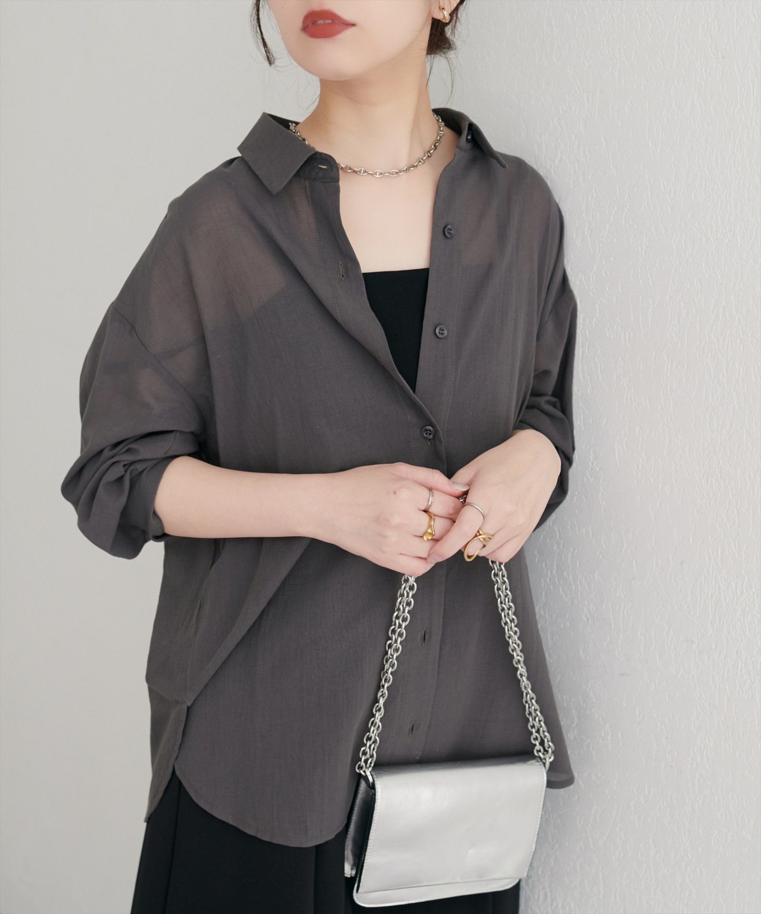 【ナチュラルクチュール/natural couture】の【WEB限定】綿シアー長袖シャツ インテリア・キッズ・メンズ・レディースファッション・服の通販 founy(ファニー) 　ファッション　Fashion　レディースファッション　Fashion for Women　トップス・カットソー　Cut & Sew Tops　シャツ・ブラウス・オフィスカジュアル　Elegant Blouses & Button-Ups　2025年　2025　2025-2026秋冬・A/W　Autumn/Winter 2025–26 AW25–26　おすすめ　Recommended / Our Picks　キャミソール　Camisole, Spaghetti Strap Top　シアー　Sheer, See-Through　ジャケット　Jacket, Outerwear　タンク　Tank Top, Sleeveless Top　デニム　Denim, Jeans Material　ポケット　Pocket, Pocket Detail　ワイド　Wide, Wide Fit　エレガント 上品　Elegant　長袖　Long Sleeve, Full Sleeve　チャコールグレー|ID: prp329100004629876 ipo3291000000033295964