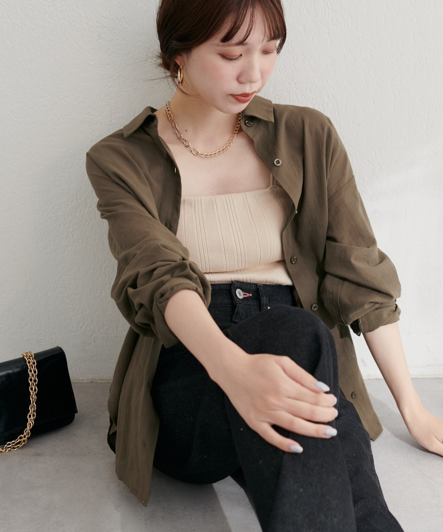 【ナチュラルクチュール/natural couture】の【WEB限定】綿シアー長袖シャツ インテリア・キッズ・メンズ・レディースファッション・服の通販 founy(ファニー) 　ファッション　Fashion　レディースファッション　Fashion for Women　トップス・カットソー　Cut & Sew Tops　シャツ・ブラウス・オフィスカジュアル　Elegant Blouses & Button-Ups　2025年　2025　2025-2026秋冬・A/W　Autumn/Winter 2025–26 AW25–26　おすすめ　Recommended / Our Picks　キャミソール　Camisole, Spaghetti Strap Top　シアー　Sheer, See-Through　ジャケット　Jacket, Outerwear　タンク　Tank Top, Sleeveless Top　デニム　Denim, Jeans Material　ポケット　Pocket, Pocket Detail　ワイド　Wide, Wide Fit　エレガント 上品　Elegant　長袖　Long Sleeve, Full Sleeve　ブラウン|ID: prp329100004629876 ipo3291000000033295971