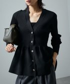 【サロン アダム エ ロペ/SALON adam et rope'】の【WEB限定】Vネックペプラムカーディガン 2 人気、トレンドファッション・服の通販 founy(ファニー) ファッション Fashion レディースファッション Fashion for Women トップス・カットソー Cut & Sew Tops カーディガン・羽織り Layered Style Cardigans Vネックトップス V-Neck Tops / V-Cut Neckline Shirts ウッド Wooden Design カーディガン Cardigan, Knitwear 今季 This Season, Current Season スラックス Slacks, Dress Pants デニム Denim, Jeans Material フォルム Silhouette, Form フレア Flare, Flared ペプラム Peplum, Flared Hem リラックス Relax, Relaxed Fit ロング Long, Long-Length ワイド Wide, Wide Fit A/W・秋冬 Autumn/Winter おすすめ Recommended / Our Picks thumbnail ブラック(01)|ID: prp329100004630411 ipo3291000000033638615