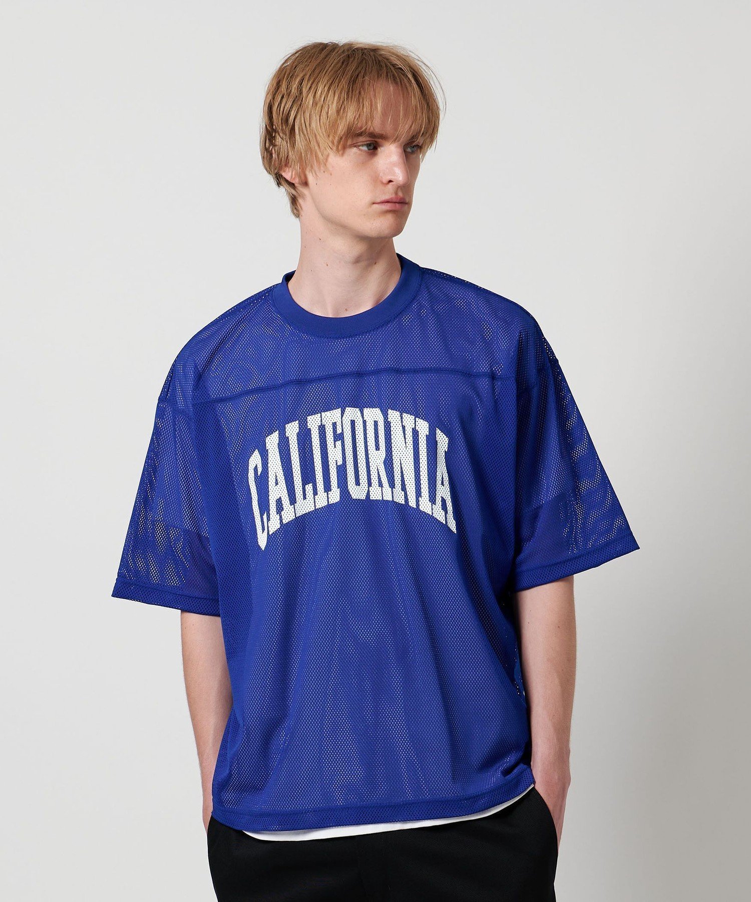 【ビューティ&ユース ユナイテッドアローズ/BEAUTY&YOUTH / UNITED ARROWS】のCGS. アイレット メッシュ クルーネック Tシャツ インテリア・キッズ・メンズ・レディースファッション・服の通販 founy(ファニー) 　ファッション　Fashion　レディースファッション　Fashion for Women　トップス・カットソー　Cut & Sew Tops　シャツ・ブラウス・オフィスカジュアル　Elegant Blouses & Button-Ups　ロングTシャツ・Tシャツ　Longline T-Shirts & Tees　アイレット　Eyelet Lace　インナー　Innerwear　フロント　Front, Front Design　プリント　Print, Printed Pattern　メッシュ　Mesh, Net Fabric　ROYAL|ID: prp329100004630428 ipo3291000000033304606