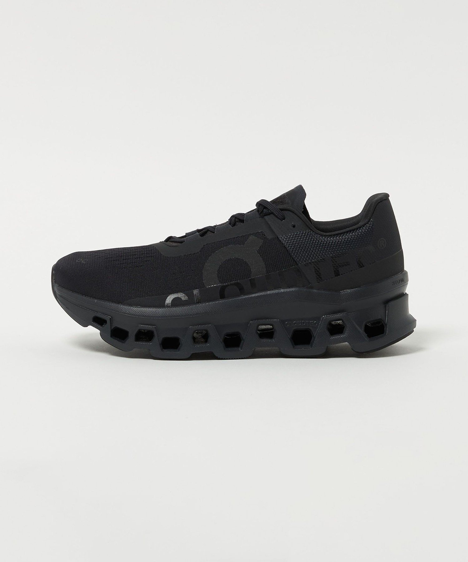 【ユナイテッドアローズ/UNITED ARROWS / MEN】のOn Cloudmonster 99025/クラウドモンスター/スニーカー インテリア・キッズ・メンズ・レディースファッション・服の通販 founy(ファニー) 　ファッション　Fashion　メンズファッション　Fashion for Men　シューズ・靴　Shoes　スニーカー / カジュアルにもスポーティにも　Sneakers & Trainers　インソール　Shoe Insole　シューズ　Shoes, Footwear　スニーカー　Sneakers, Trainers　スポーツ　Sports, Activewear　スポーティ　Sporty, Casual Athletic　メッシュ　Mesh, Net Fabric　ランニング　Running, Running Wear, Activewear, Jogging　BLACK|ID: prp329100004630686 ipo3291000000033448373