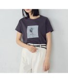 【コムサイズム/COMME CA ISM】のフォトプリントTシャツ 人気、トレンドファッション・服の通販 founy(ファニー) ファッション Fashion レディースファッション Fashion for Women トップス・カットソー Cut & Sew Tops シャツ・ブラウス・オフィスカジュアル Elegant Blouses & Button-Ups ロングTシャツ・Tシャツ Longline T-Shirts & Tees プリント Print, Printed Pattern thumbnail チャコール|ID: prp329100004631193 ipo3291000000033624548