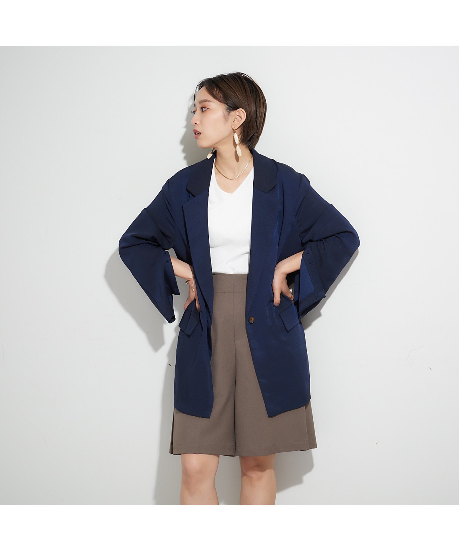 【ノミネ/NOMINE】のスリットスリーブルーズジャケット インテリア・キッズ・メンズ・レディースファッション・服の通販 founy(ファニー) 　ファッション　Fashion　レディースファッション　Fashion for Women　アウター　Coat / Outerwear Collection　レディースジャケット・軽アウター　Jackets　おすすめ　Recommended / Our Picks　とろみ　Fluid, Flowy Fabric　ジャケット　Jacket, Outerwear　スラックス　Slacks, Dress Pants　スリット　Slit, Slit Detail　トレンド　Trend, Trending Now　ハーフ　Half, Half-Length　ボトム　Bottoms, Lower Wear　ルーズ　Loose, Oversized　夏　Summer　春　Spring　S/S・春夏　SS, Spring/Summer, Warm Season　ダークネイビー|ID: prp329100004631239 ipo3291000000033634481