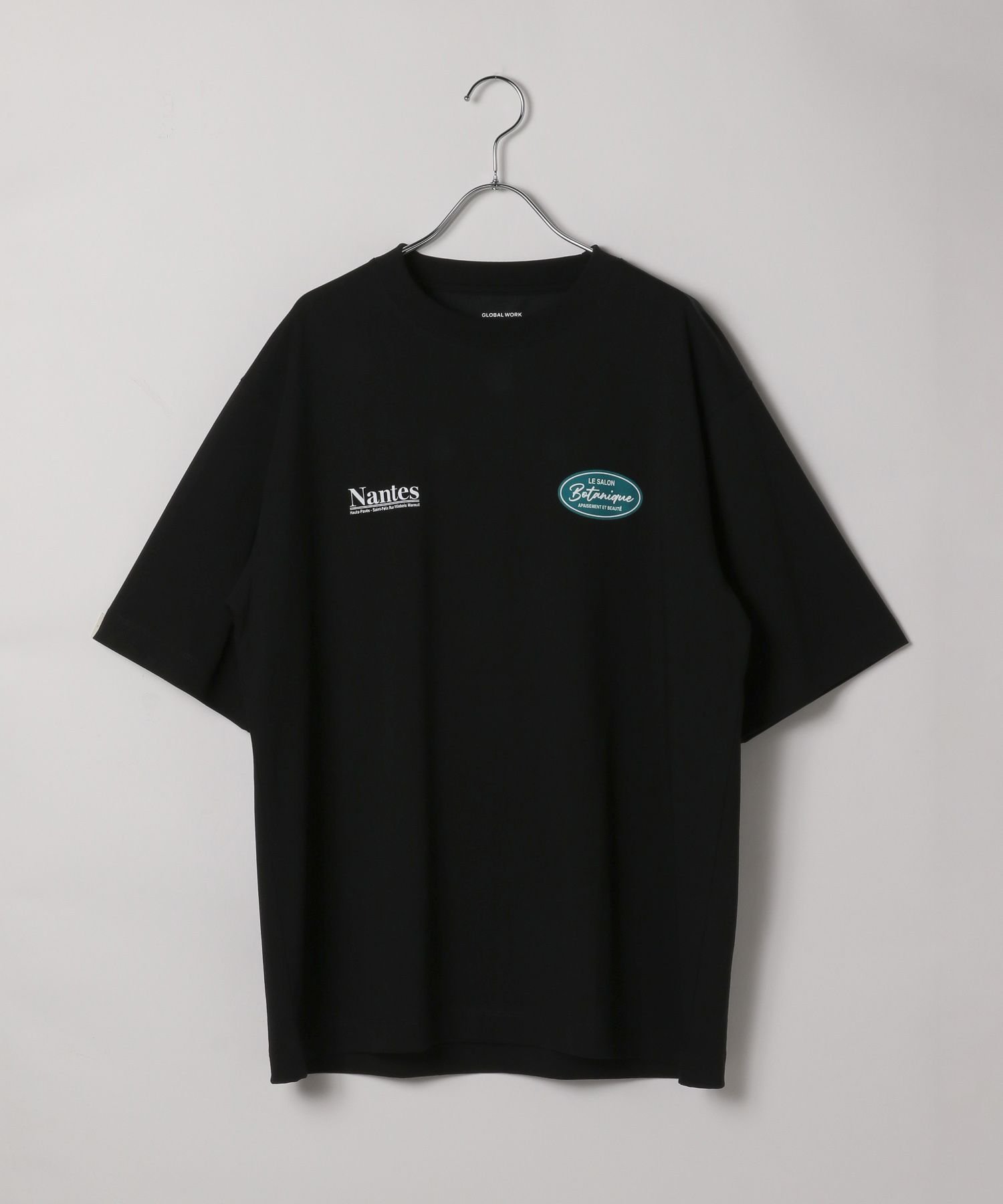 【グローバルワーク/GLOBAL WORK】のグラフィックTシャツ3/半袖/584704 インテリア・キッズ・メンズ・レディースファッション・服の通販 founy(ファニー) 　ファッション　Fashion　レディースファッション　Fashion for Women　トップス・カットソー　Cut & Sew Tops　シャツ・ブラウス・オフィスカジュアル　Elegant Blouses & Button-Ups　ロングTシャツ・Tシャツ　Longline T-Shirts & Tees　おすすめ　Recommended / Our Picks　グラフィック　Graphic, Graphic Design　スラックス　Slacks, Dress Pants　プリント　Print, Printed Pattern　ペーパー　Paper, Kraft Paper　リラックス　Relax, Relaxed Fit　半袖　Short Sleeve, Half Sleeve　吸水　Absorbent, Quick-Dry　夏　Summer　ブラック*両胸ロゴ10|ID: prp329100004631292 ipo3291000000033321763