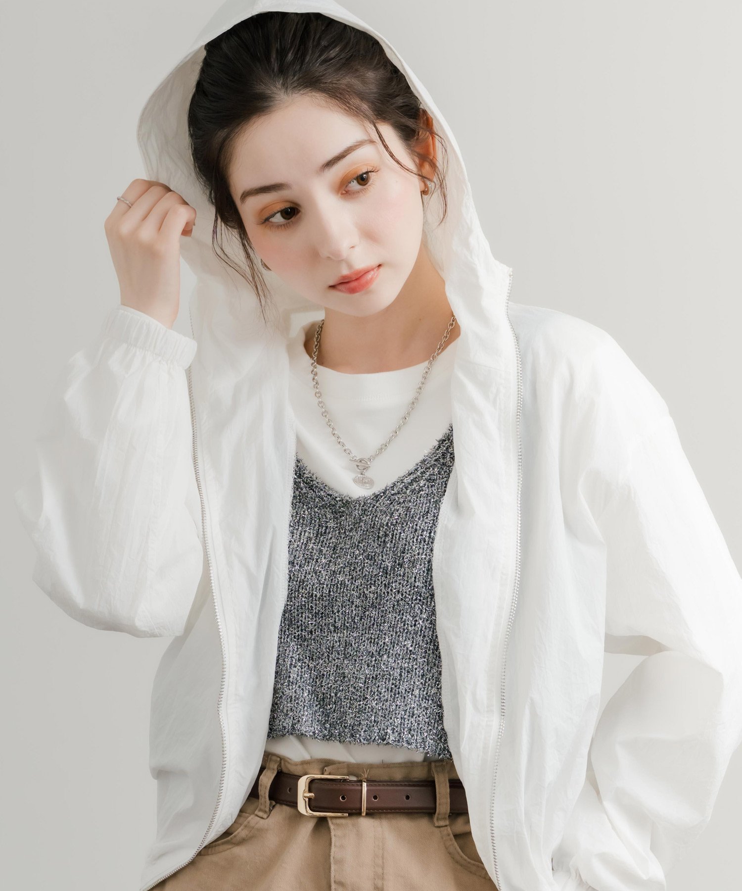 【ロッキーモンロー/Rocky Monroe】のオーバーサイズ ナイロンテックワッシャーフードジャケット インテリア・キッズ・メンズ・レディースファッション・服の通販 founy(ファニー) 　ファッション　Fashion　レディースファッション　Fashion for Women　アウター　Coat / Outerwear Collection　レディースジャケット・軽アウター　Jackets　インナー　Innerwear　カットソー　Cut and Sewn Top　軽量　Lightweight, Ultra Light　ショート　Short, Short Length　ジャケット　Jacket, Outerwear　スポーツ　Sports, Activewear　デニム　Denim, Jeans Material　ドローコード　Drawcord, Drawstring Cord　ブルゾン　Blouson, Bomber Jacket　ベーシック　Basic, Essential　ラウンド　Round, Round Neck　リラックス　Relax, Relaxed Fit　ワッシャー　Washer, Crinkled Finish　再入荷　Restock / Back in Stock　おすすめ　Recommended / Our Picks　旅行　Travel　ホワイト|ID: prp329100004631370 ipo3291000000033396278