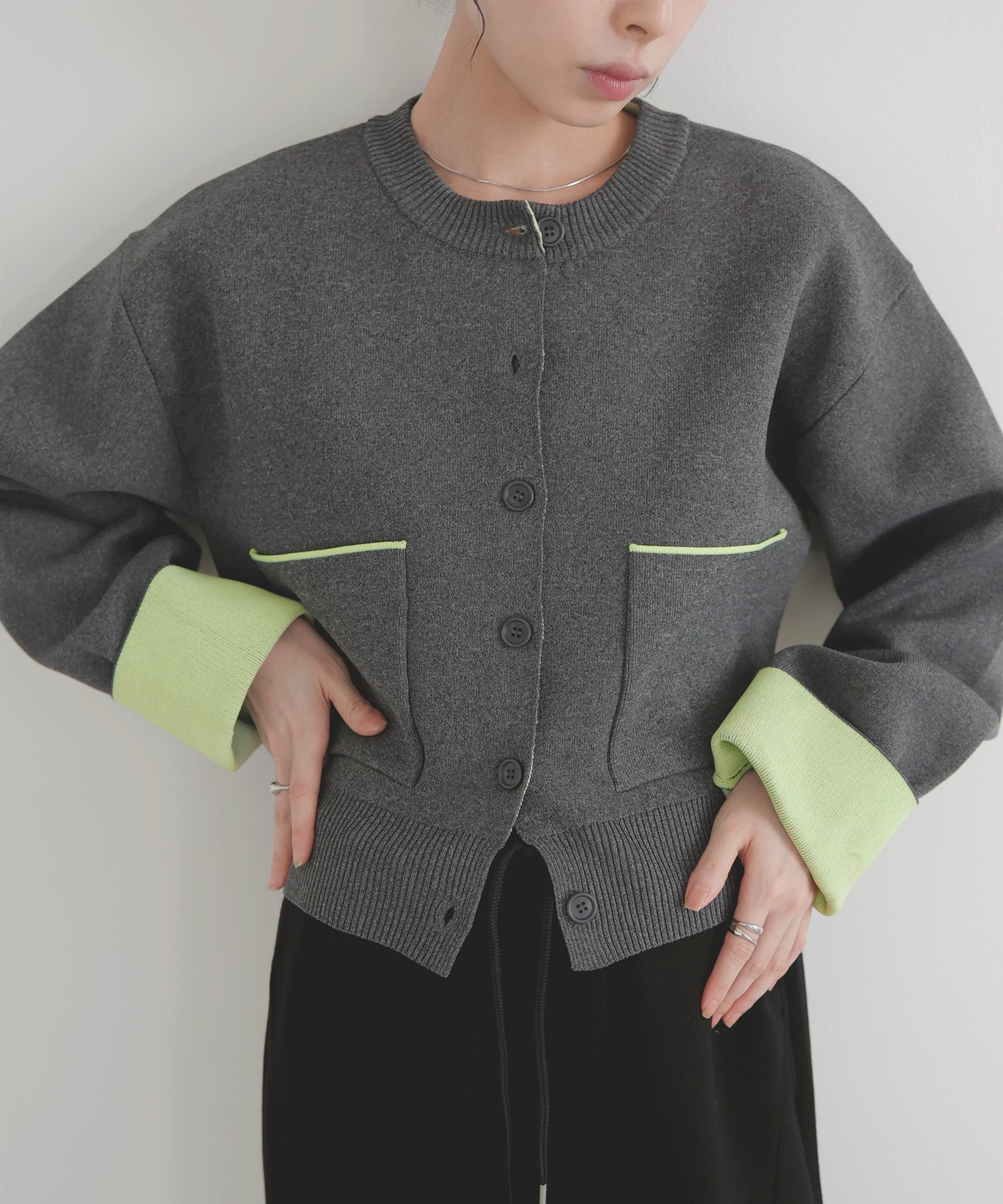 【リアン/Lian】のバイカラーニットカーディガン インテリア・キッズ・メンズ・レディースファッション・服の通販 founy(ファニー) 　ファッション　Fashion　レディースファッション　Fashion for Women　トップス・カットソー　Cut & Sew Tops　ニット　Knit Tops & Sweaters　カーディガン・羽織り　Layered Style Cardigans　チャコールグレー|ID: prp329100004631388 ipo3291000000035180569