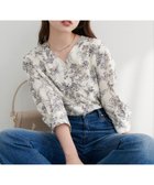 【ナチュラルクチュール/natural couture】のパール釦Vネック7分袖ブラウス 人気、トレンドファッション・服の通販 founy(ファニー) ファッション Fashion レディースファッション Fashion for Women トップス・カットソー Cut & Sew Tops シャツ・ブラウス・オフィスカジュアル Elegant Blouses & Button-Ups Vネックトップス V-Neck Tops / V-Cut Neckline Shirts アクセサリー Fashion Accessories シンプル Simple, Minimal ジャケット Jacket, Outerwear デコルテ Décolleté, Neckline なめらか Smooth, Silky Texture ネックレス Necklace, Pendant Necklace パール Pearl, Pearl Accent フェミニン Feminine, Girly フォーマル Formal, Dressy フロント Front, Front Design レース Lace, Lace Fabric エレガント 上品 Elegant 2025年 2025 2025-2026秋冬・A/W Autumn/Winter 2025–26 AW25–26 thumbnail その他1|ID: prp329100004631781 ipo3291000000033574115