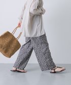 【かぐれ/kagure / URBAN RESEARCH】のコットン小花柄イージーパンツ 人気、トレンドファッション・服の通販 founy(ファニー) ファッション Fashion レディースファッション Fashion for Women パンツ Pants & Trousers シンプル Simple, Minimal チュニック Tunic, Long Top フラワー Flower, Floral プリント Print, Printed Pattern ポケット Pocket, Pocket Detail A/W・秋冬 Autumn/Winter 冬 Winter / This Winter おすすめ Recommended / Our Picks エレガント 上品 Elegant 2025年 2025 2025-2026秋冬・A/W Autumn/Winter 2025–26 AW25–26 thumbnail BEIGE|ID: prp329100004631858 ipo3291000000033581308