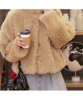 【フリーズマート/FREE'S MART】のファースタンドブルゾン 人気、トレンドファッション・服の通販 founy(ファニー) ファッション Fashion レディースファッション Fashion for Women アウター Coat / Outerwear Collection ブルゾンジャケット・スポーティアウター Blouson Jackets おすすめ Recommended / Our Picks スタンド Stand Collar, Upright Stand タフタ Taffeta, Structured Fabric デニム Denim, Jeans Material フェイクファー Faux Fur, Imitation Fur ブルゾン Blouson, Bomber Jacket ワイド Wide, Wide Fit |ID:prp329100004632100