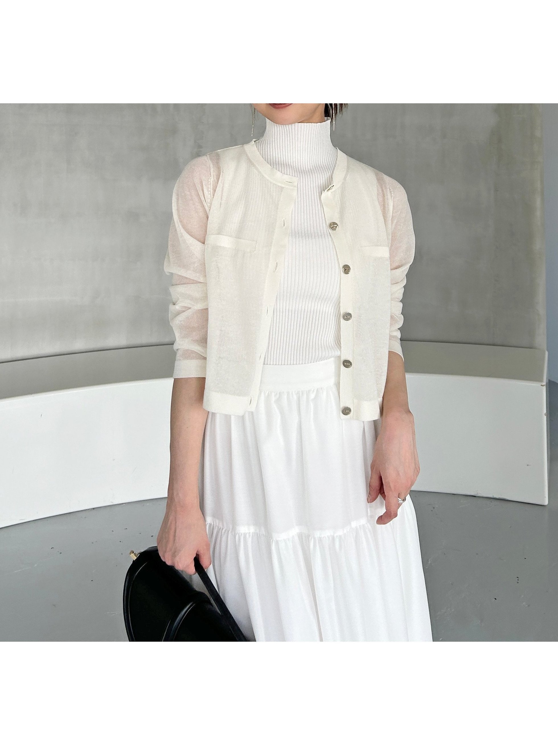 【スナイデル/SNIDEL】のSustainableメタルボタンシアーカーディガン 人気、トレンドファッション・服の通販 founy(ファニー) 　ファッション　Fashion　レディースファッション　Fashion for Women　トップス・カットソー　Cut & Sew Tops　カーディガン・羽織り　Layered Style Cardigans　アンサンブル　Ensemble Set　インナー　Innerwear　ウェーブ　Wavy Pattern　カーディガン　Cardigan, Knitwear　シアー　Sheer, See-Through　ストレート　Straight, Straight Cut　ベーシック　Basic, Essential　ポケット　Pocket, Pocket Detail　ミックス　Mix, Mixed Style　メタル　Metal, Metal Parts　無地　Plain, Solid Color　おすすめ　Recommended / Our Picks　エレガント 上品　Elegant　 other-1|ID: prp329100004632287 ipo3291000000033336313