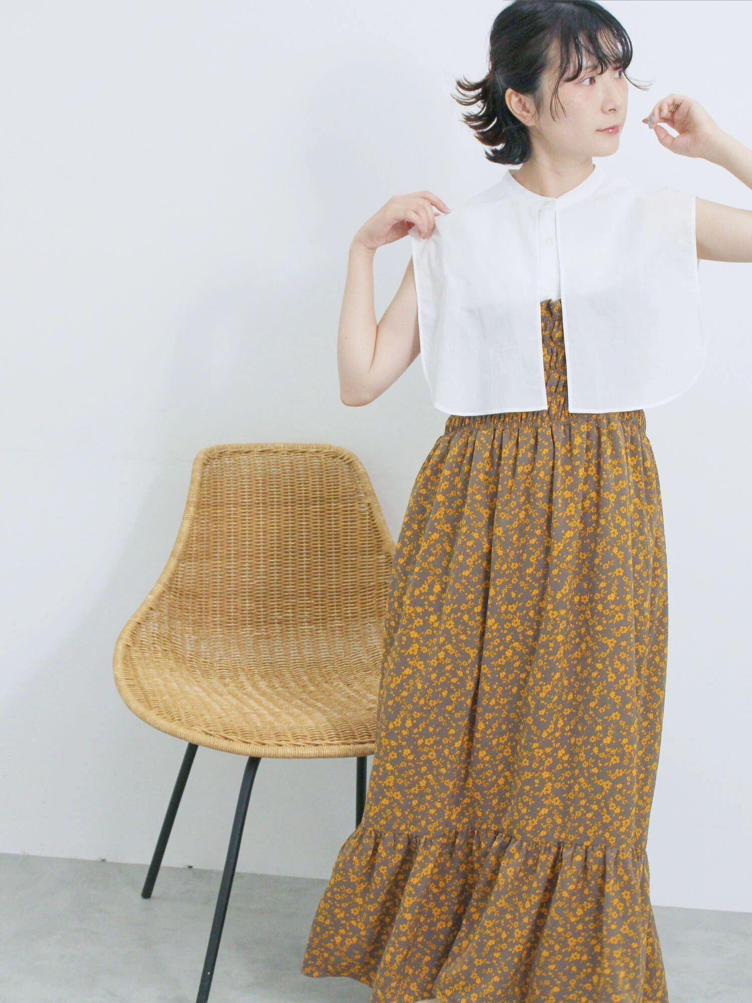 【サマンサモスモス/Samansa Mos2】の花柄シャーリングワンピース インテリア・キッズ・メンズ・レディースファッション・服の通販 founy(ファニー) 　ファッション　Fashion　レディースファッション　Fashion for Women　ワンピース　Dresses　インナー　Innerwear　シャーリング　Shirring, Ruched　シンプル　Simple, Minimal　フリル　Frill, Ruffle　エレガント 上品　Elegant　切替　Switching, Contrast Panel　グレー|ID: prp329100004632367 ipo3291000000033422278