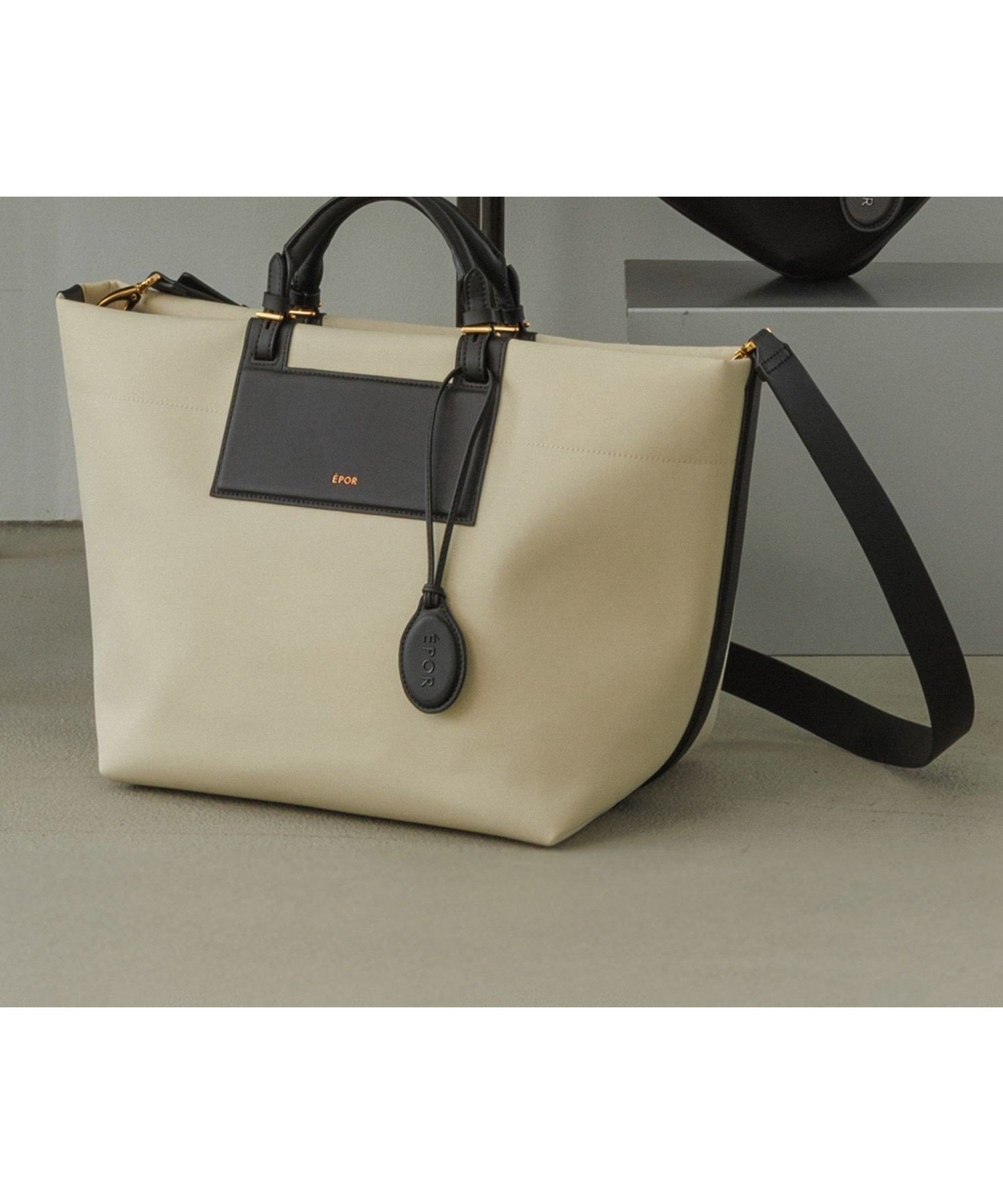 【ロペ/ROPE'】の【E POR】【A4/PC対応・撥水加工・軽量】BOAT BAG Large【25AW】 人気、トレンドファッション・服の通販 founy(ファニー) 　ファッション　Fashion　レディースファッション　Fashion for Women　エレガント 上品　Elegant　軽量　Lightweight, Ultra Light　ショルダー　Shoulder, Shoulder Strap　フィット　Fit, Slim Fit　ボンディング　Bonding, Bonded Fabric　ポケット　Pocket, Pocket Detail　マグネット　Magnet, Magnetic Closure　ビジネス 仕事 通勤　Business / Work / Commuting　2025年　2025　2025-2026秋冬・A/W　Autumn/Winter 2025–26 AW25–26　 other-1|ID: prp329100004632430 ipo3291000000033634846