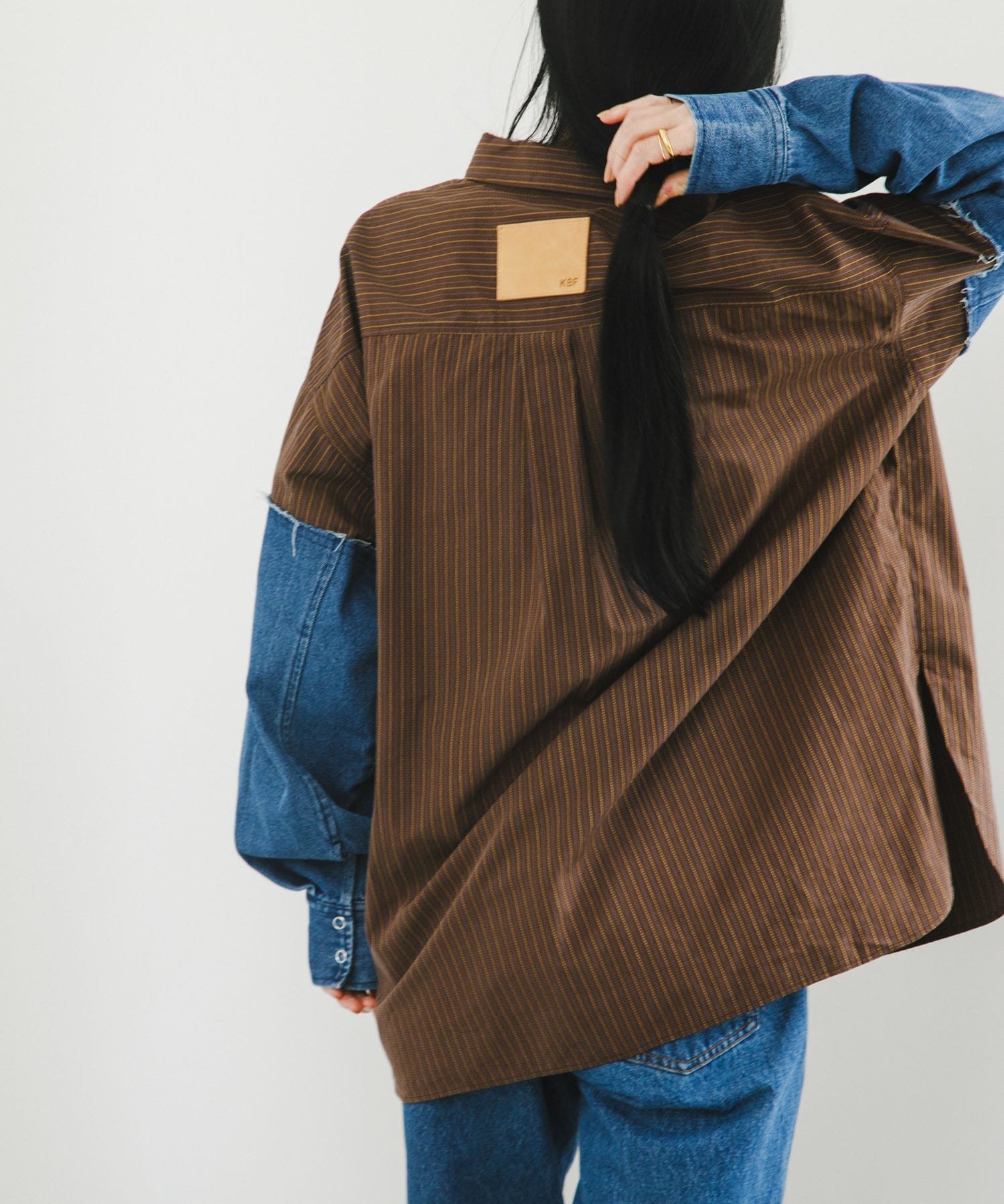 【ケービーエフ/KBF / URBAN RESEARCH】のデニムスリーブリメイクシャツ 人気、トレンドファッション・服の通販 founy(ファニー) 　ファッション　Fashion　レディースファッション　Fashion for Women　トップス・カットソー　Cut & Sew Tops　シャツ・ブラウス・オフィスカジュアル　Elegant Blouses & Button-Ups　2025年　2025　2025-2026秋冬・A/W　Autumn/Winter 2025–26 AW25–26　冬　Winter / This Winter　ストライプ　Stripe, Striped Pattern　スラックス　Slacks, Dress Pants　デニム　Denim, Jeans Material　ドッキング　Docking, Mixed Material　パッチ　Patch, Appliqué　ベーシック　Basic, Essential　A/W・秋冬　Autumn/Winter　 other-1|ID: prp329100004632455 ipo3291000000033338228