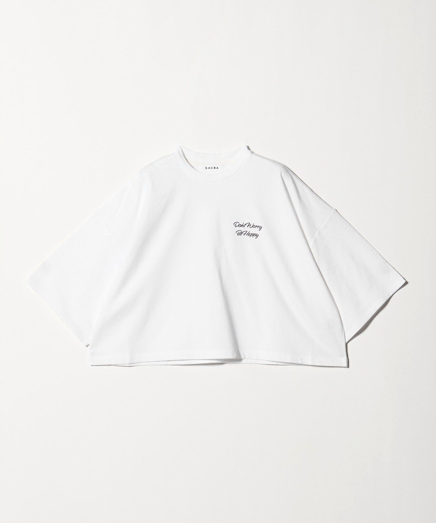 【ユナイテッドアローズ/UNITED ARROWS】のSACRA メッセージプリント クロップド Tシャツ インテリア・キッズ・メンズ・レディースファッション・服の通販 founy(ファニー) 　ファッション　Fashion　レディースファッション　Fashion for Women　トップス・カットソー　Cut & Sew Tops　シャツ・ブラウス・オフィスカジュアル　Elegant Blouses & Button-Ups　ロングTシャツ・Tシャツ　Longline T-Shirts & Tees　クロップド　Cropped, Short Length　スリーブ　Sleeve, Long Sleeve / Short Sleeve　デニム　Denim, Jeans Material　ハーフ　Half, Half-Length　バランス　Balance, Style Balance　プリント　Print, Printed Pattern　ワイド　Wide, Wide Fit　エレガント 上品　Elegant　WHITE|ID: prp329100004632527 ipo3291000000033339068