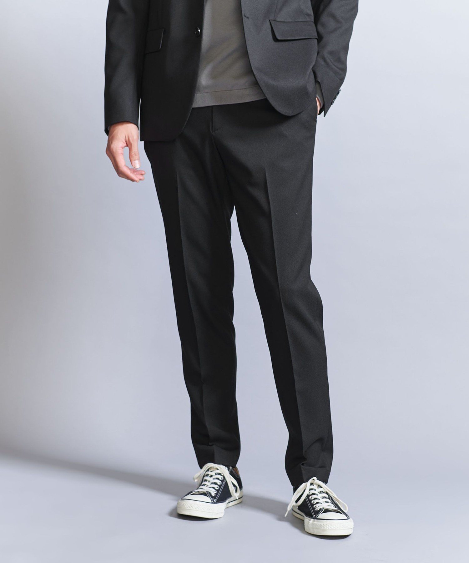 【ビューティ&ユース ユナイテッドアローズ/BEAUTY&YOUTH / UNITED ARROWS / MEN】のシャンブレー PE ノープリーツ スリムパンツ -セットアップ対応- インテリア・キッズ・メンズ・レディースファッション・服の通販 founy(ファニー) 　ファッション　Fashion　メンズファッション　Fashion for Men　ボトムス　Bottoms　クッション　Cushion, Throw Pillow　コイン　Coin, Coin Design　コンパクト　Compact, Small Size　シャンブレー　Chambray, Denim-Like Fabric　ジャケット　Jacket, Outerwear　スタンダード　Standard, Basic　スラックス　Slacks, Dress Pants　スリム　Slim, Slim Fit　セットアップ　Set-Up, Coordinated Outfit　トラベル　Travel, Travel Gear　トレンド　Trend, Trending Now　ハーフ　Half, Half-Length　プリーツ　Pleats, Pleated　ベーシック　Basic, Essential　ポケット　Pocket, Pocket Detail　別注　Limited Edition, Custom Order　A/W・秋冬　Autumn/Winter　S/S・春夏　SS, Spring/Summer, Warm Season　夏　Summer　旅行　Travel　BLACK|ID: prp329100004633076 ipo3291000000033346925